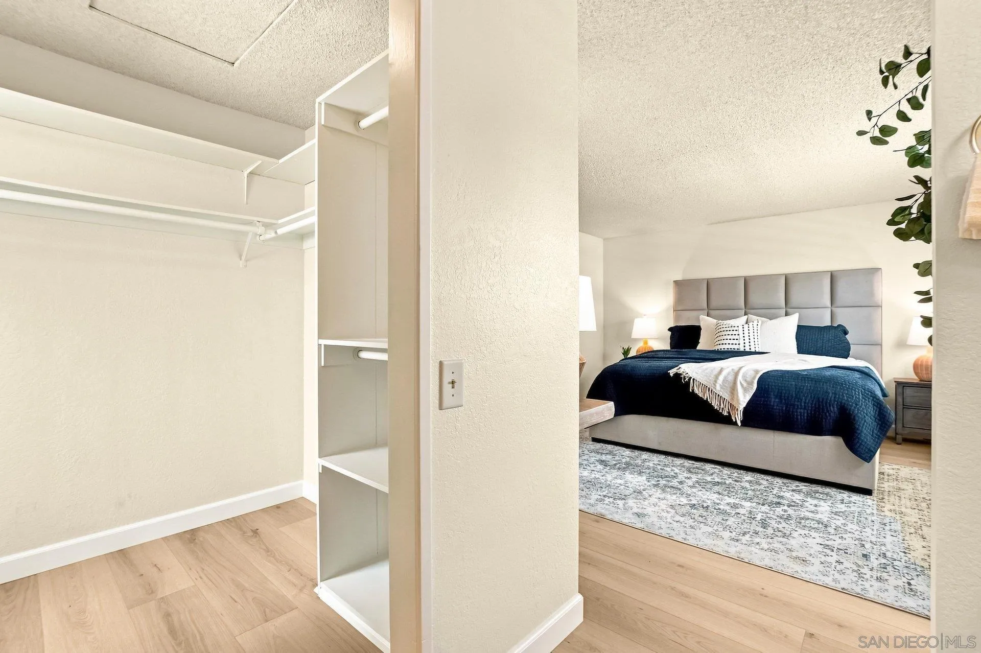 https://cdn.realtyfeed.com/cdn/127/260021075/1f21e97630bc9aa857015b8a7120be45.webp