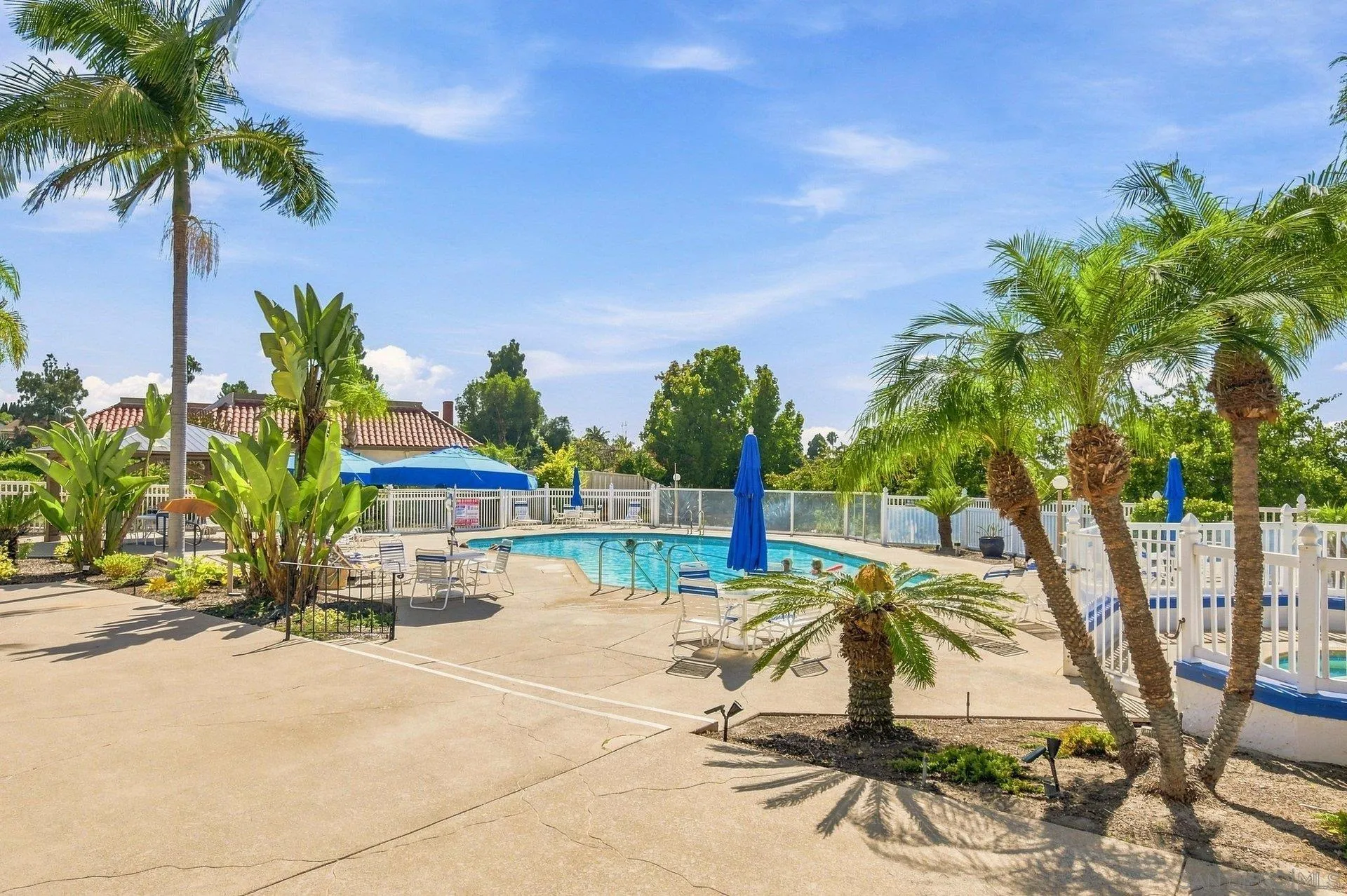 https://cdn.realtyfeed.com/cdn/127/260021075/4515140752dfb9ef7a5650142f1d9c21.webp