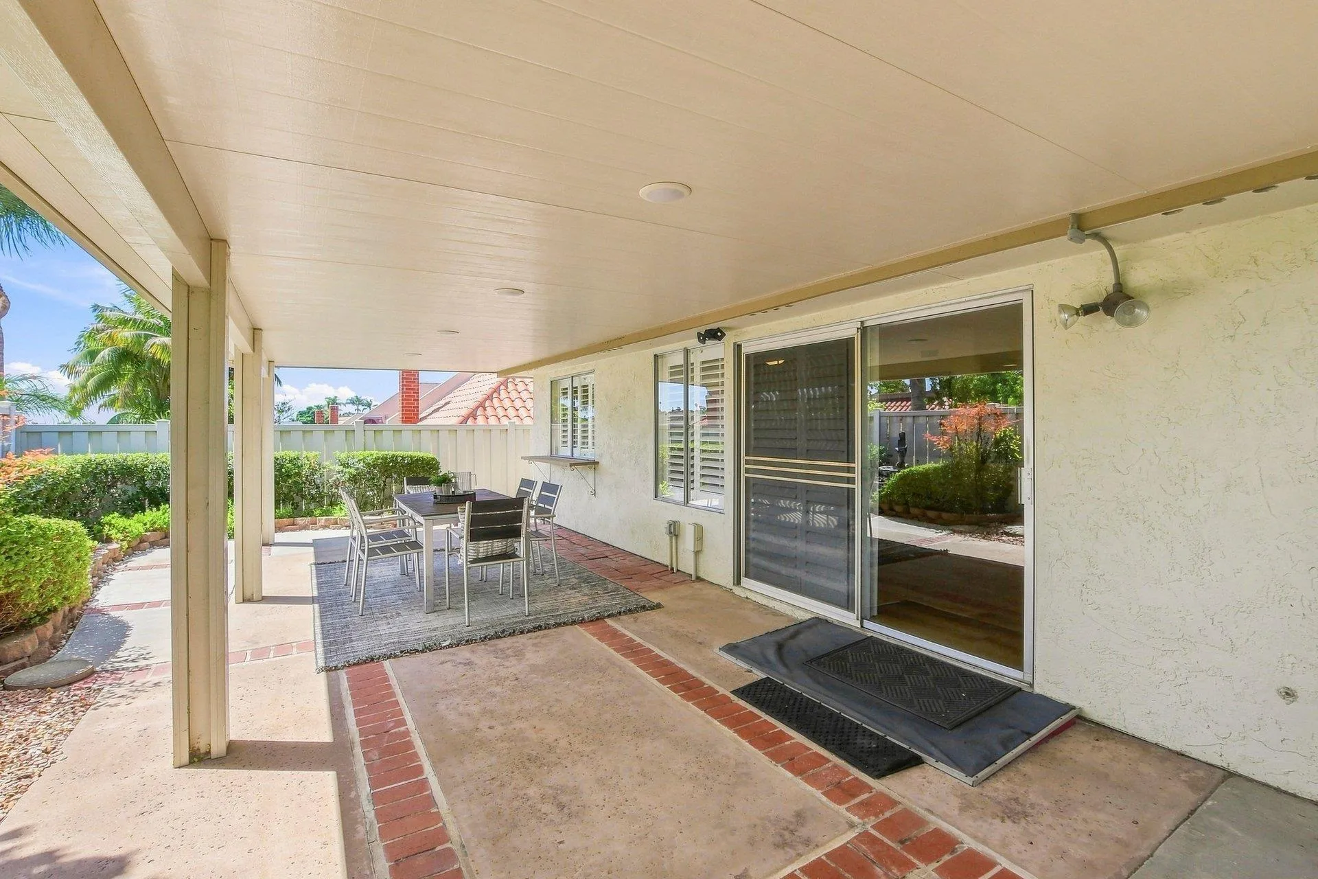 https://cdn.realtyfeed.com/cdn/127/260021075/6aafbb9be6e891470828378fdb9c26b5.webp