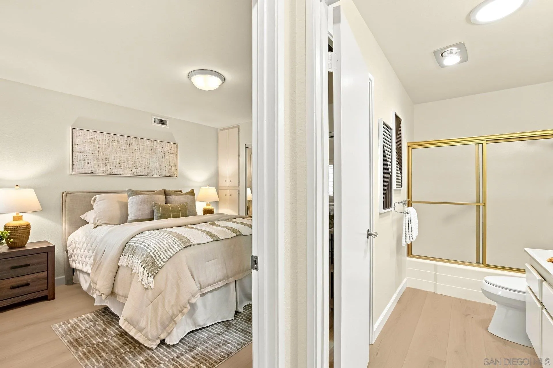 https://cdn.realtyfeed.com/cdn/127/260021075/8c950064fa958874ed82d26d3467d886.webp