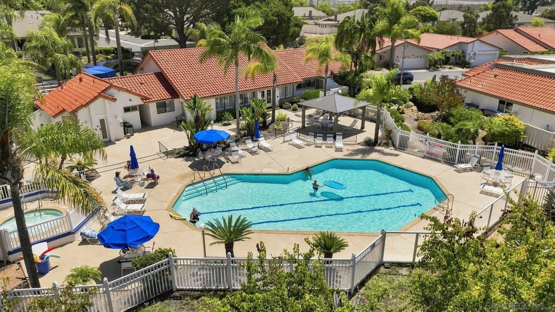 https://cdn.realtyfeed.com/cdn/127/260021075/bded53a282525642b5e582b858b5e8fa.webp