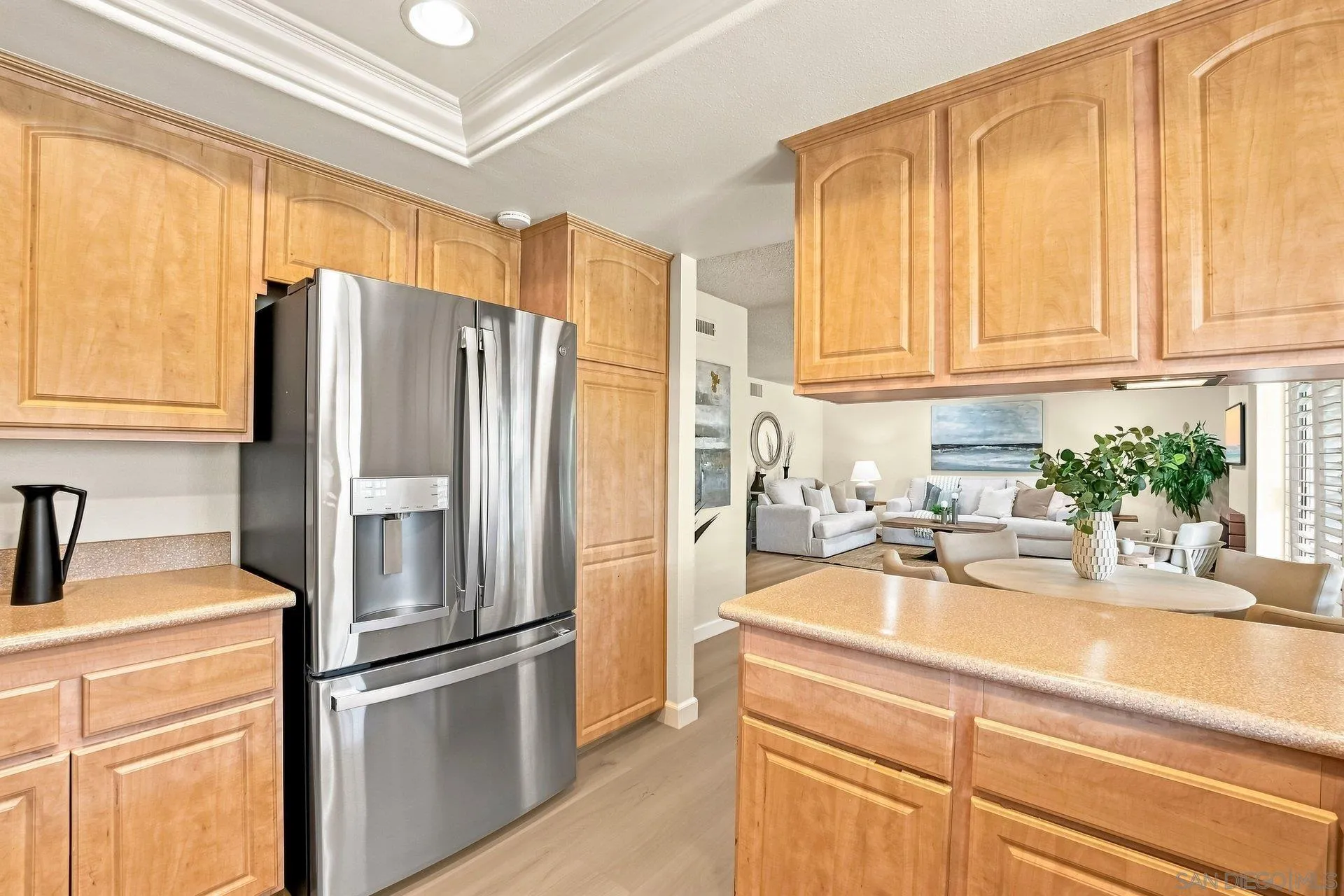https://cdn.realtyfeed.com/cdn/127/260021075/f45556ddb43c78027793ed66918e62dd.webp