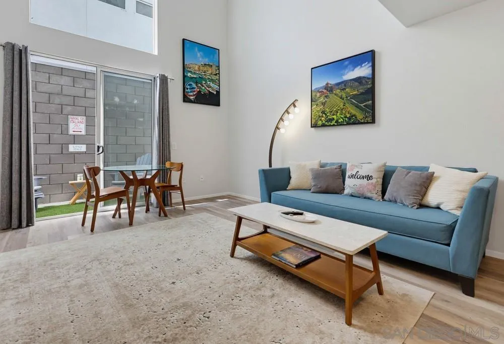 https://cdn.realtyfeed.com/cdn/127/260021077/205ca093fe23cc735899bcc789c562d7.webp