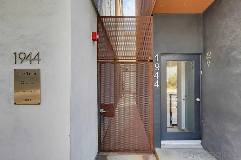 https://cdn.realtyfeed.com/cdn/127/260021077/9a0ab2be1dbbcd78c8bc5bb809c8e897.webp