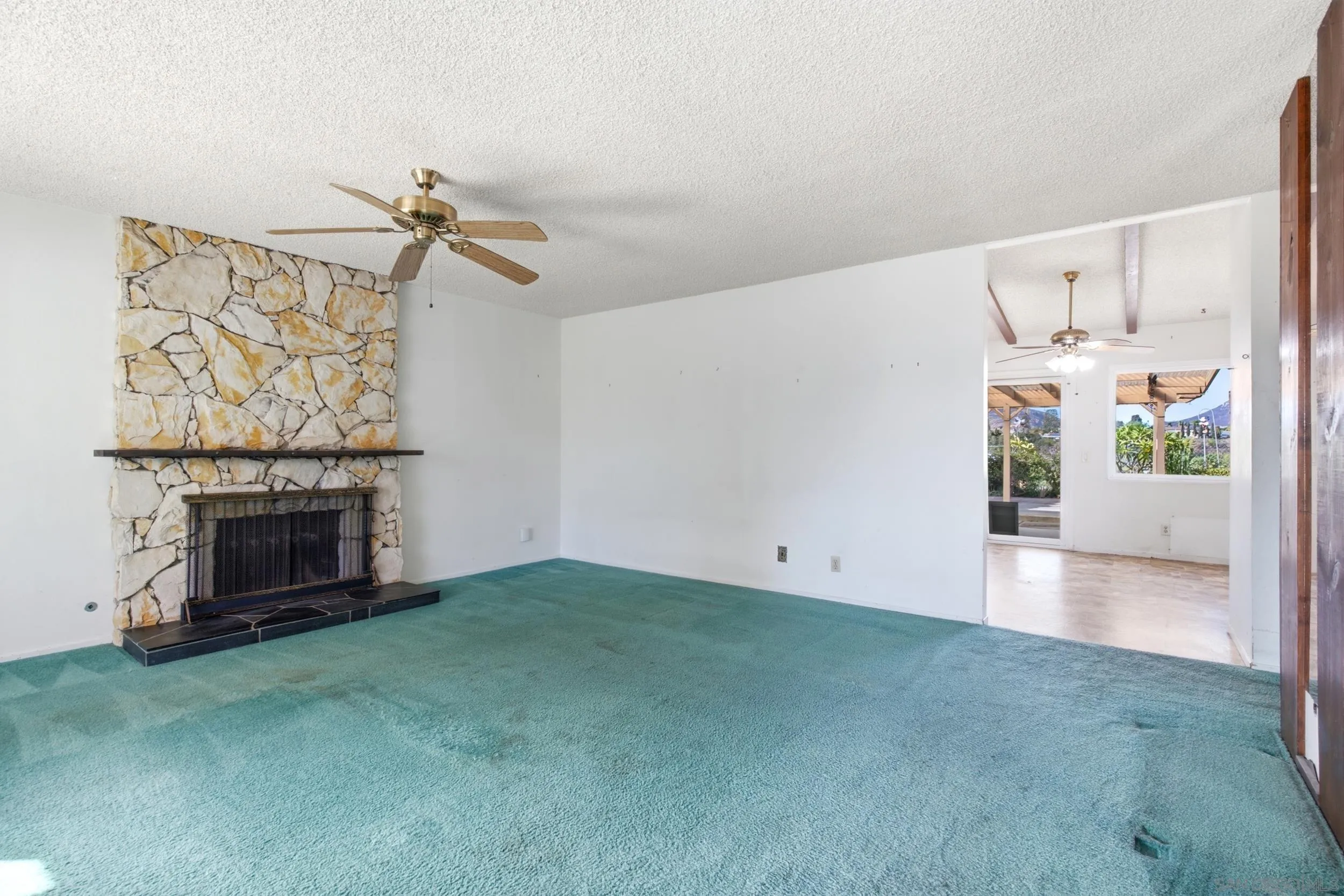 https://cdn.realtyfeed.com/cdn/127/260021078/5d110660834e6b9c8889e1be452e1a2e.webp