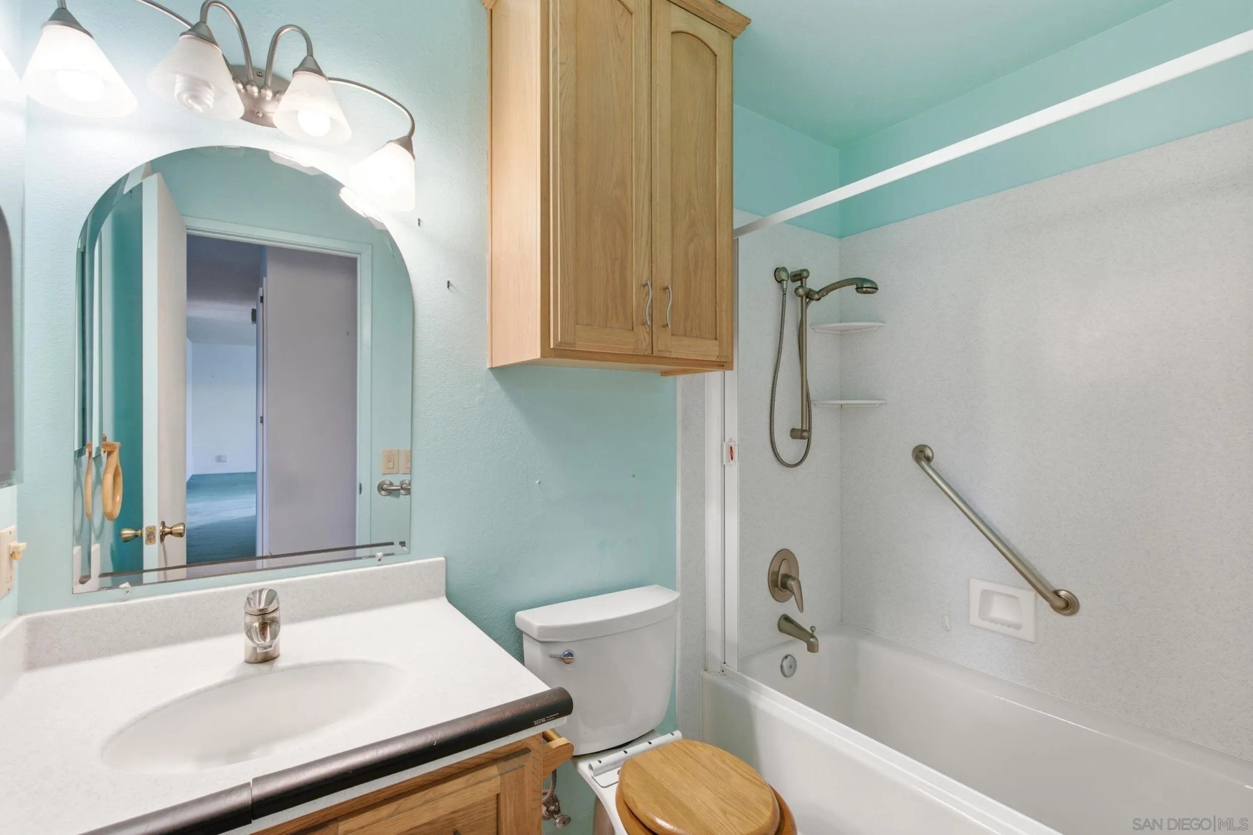 https://cdn.realtyfeed.com/cdn/127/260021078/8c321eb9f168febf129714986d9ada63.webp