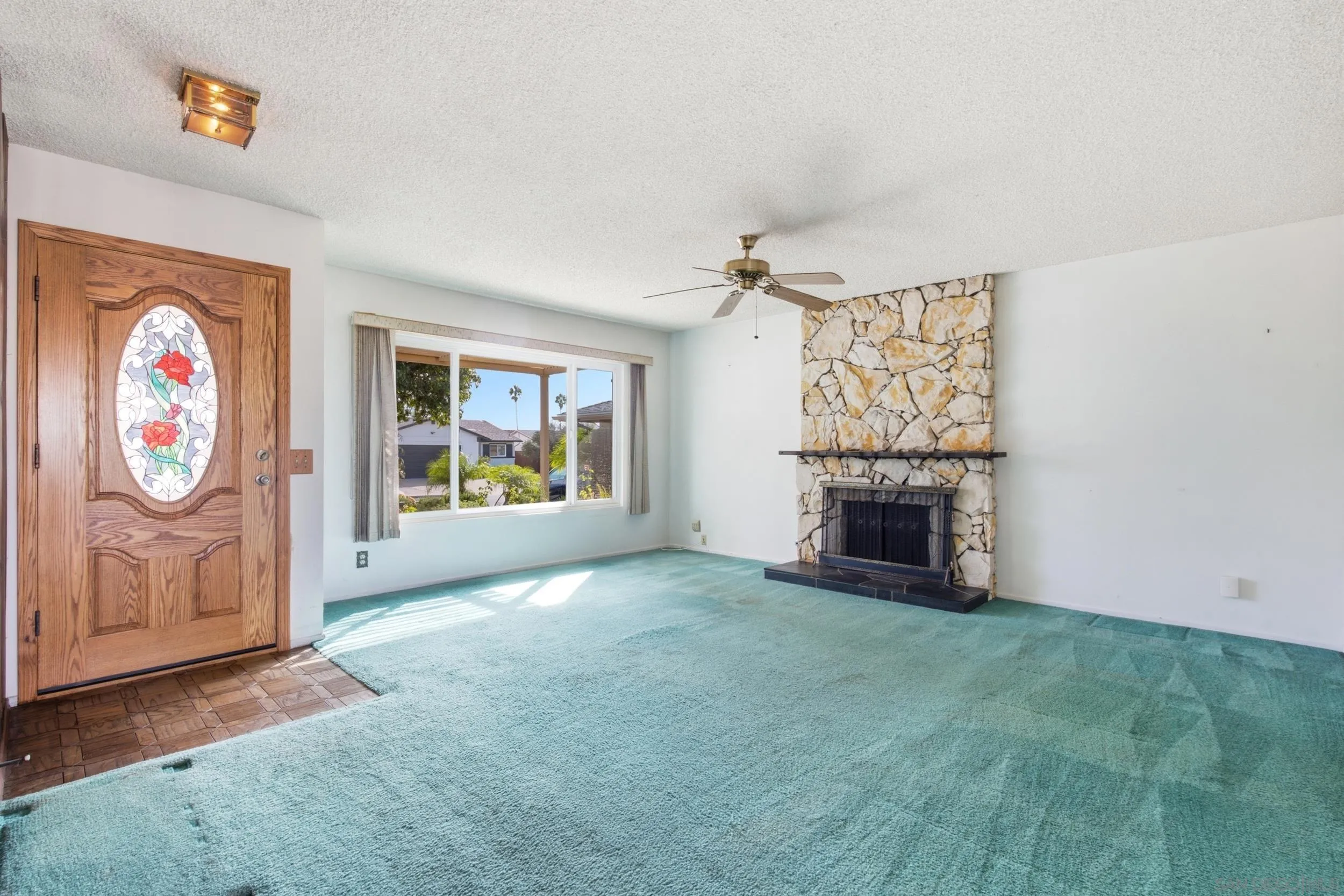 https://cdn.realtyfeed.com/cdn/127/260021078/9552a60e8f5f404cc3f3064049dc6d8b.webp