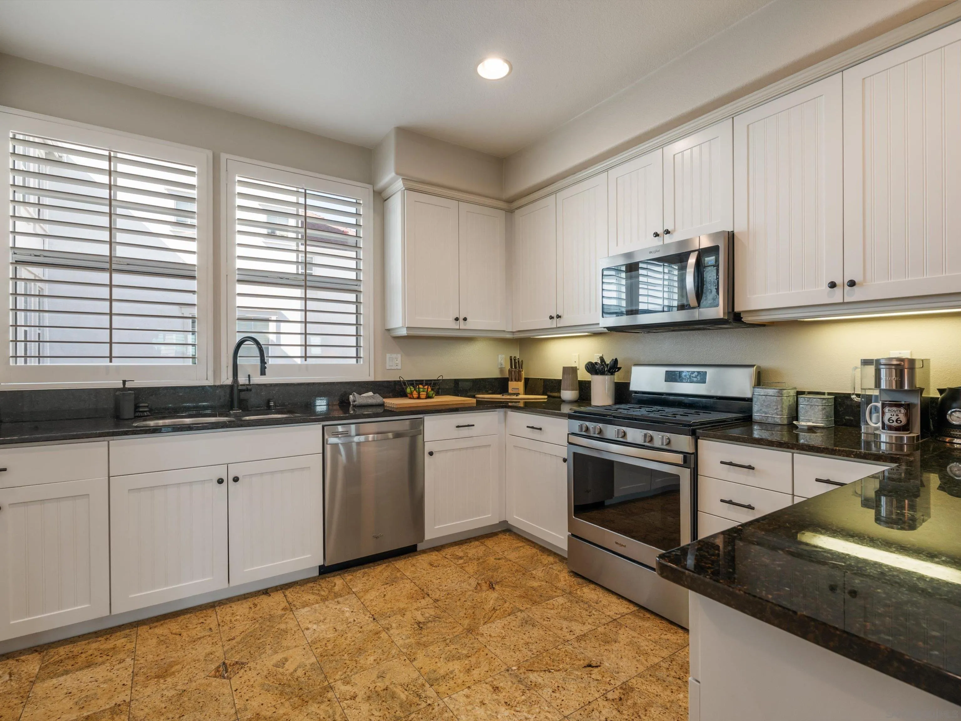 https://cdn.realtyfeed.com/cdn/127/260021080/3f41b80fc42edfbabafd678e8f075e22.webp