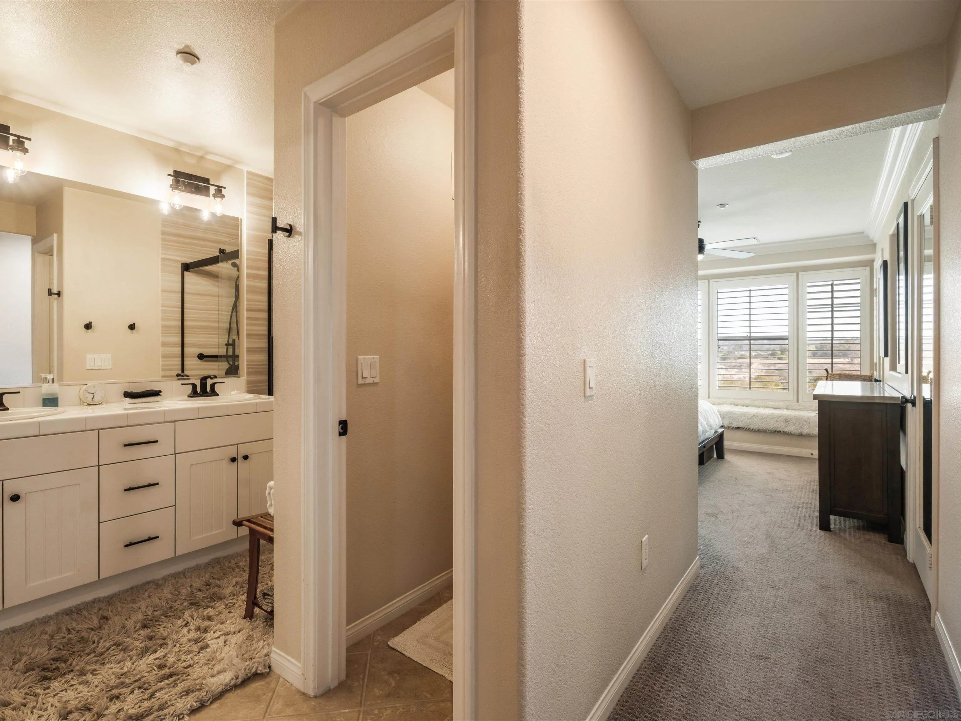 https://cdn.realtyfeed.com/cdn/127/260021080/8182534c1cf0c3dbb7b4152ba725ce50.webp