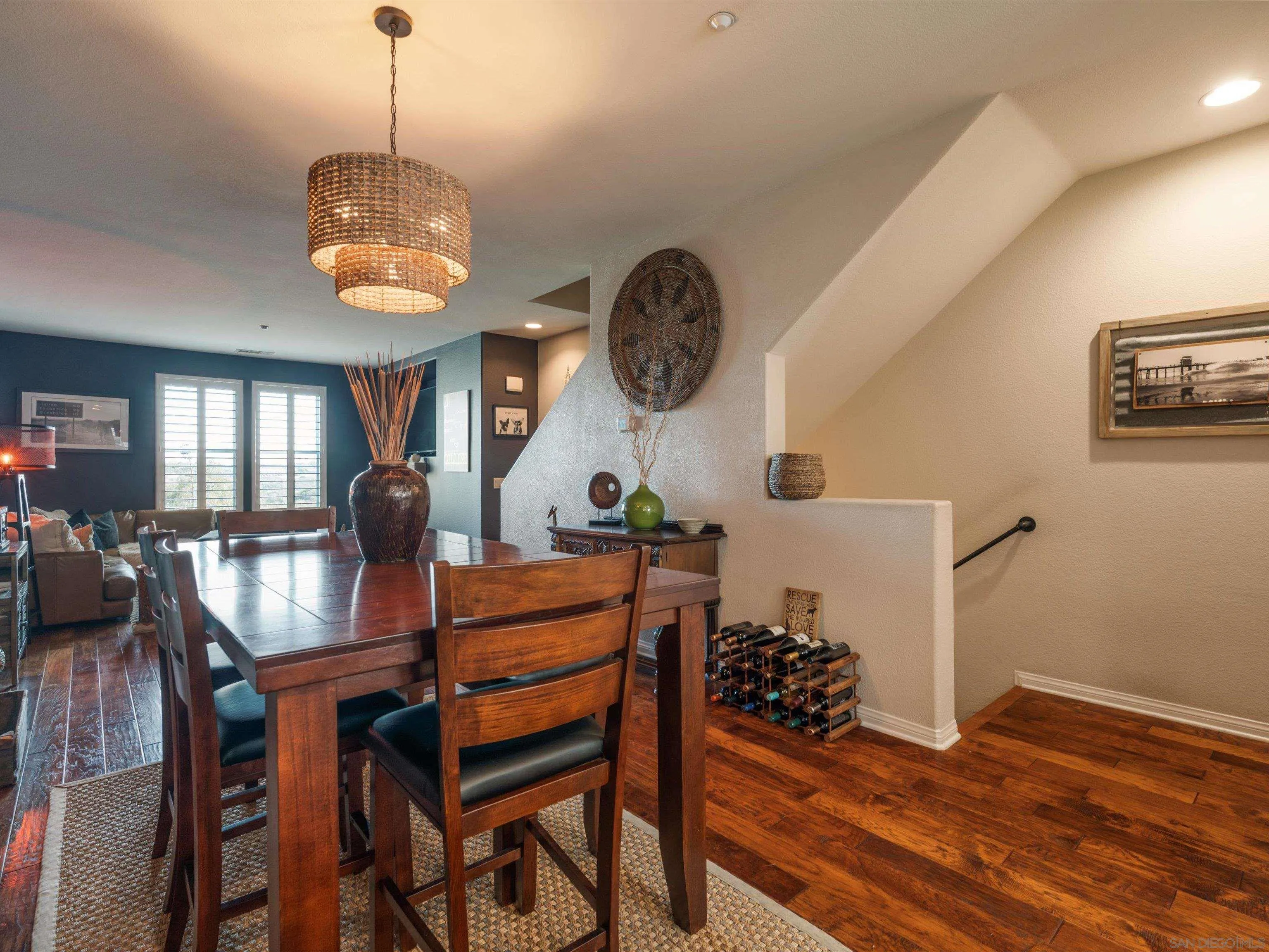 https://cdn.realtyfeed.com/cdn/127/260021080/894465fabee283160ec99d3e8a7fd3b7.webp