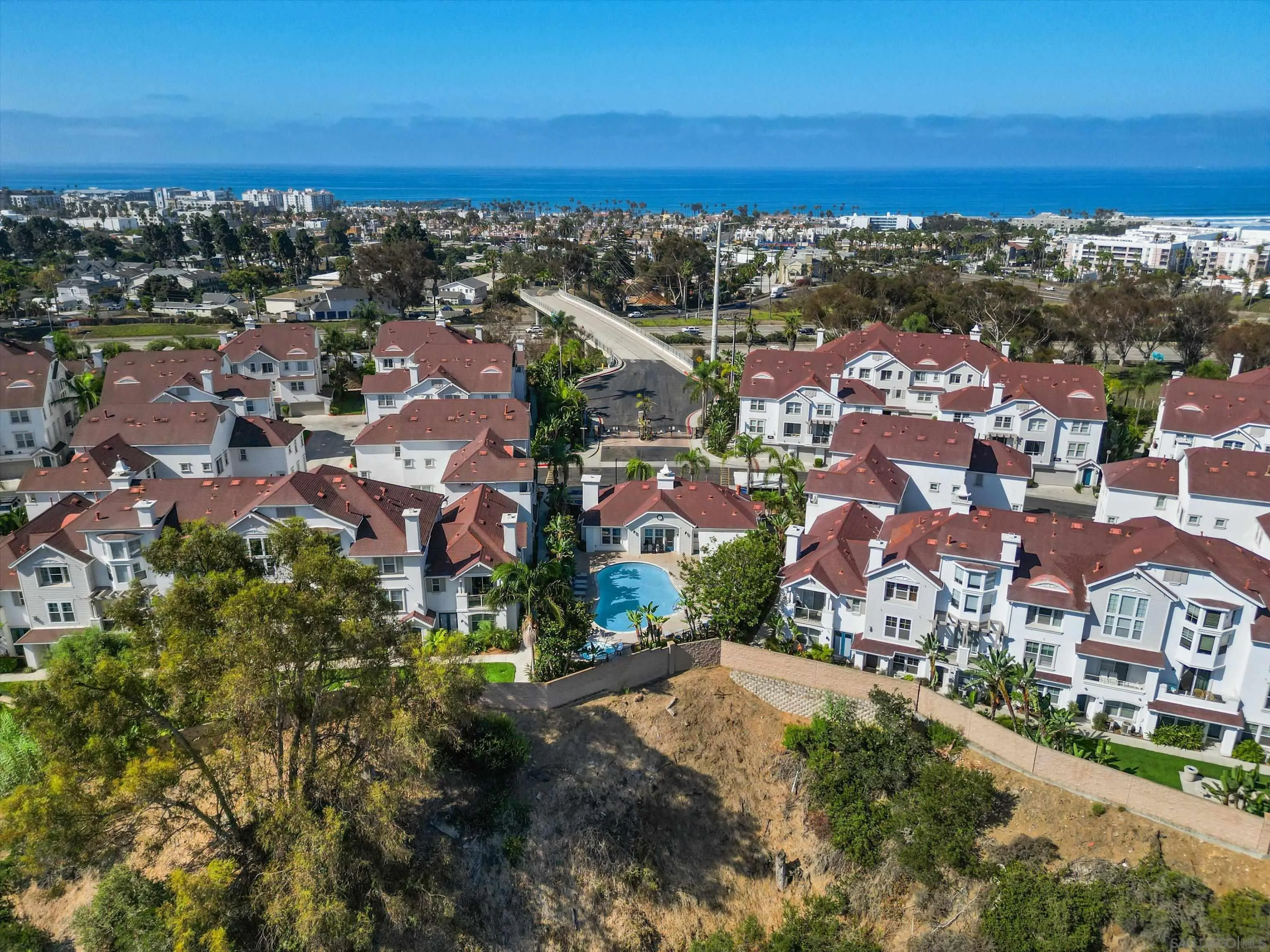 https://cdn.realtyfeed.com/cdn/127/260021080/e6b914d850e817366da6db9d20fac7f5.webp