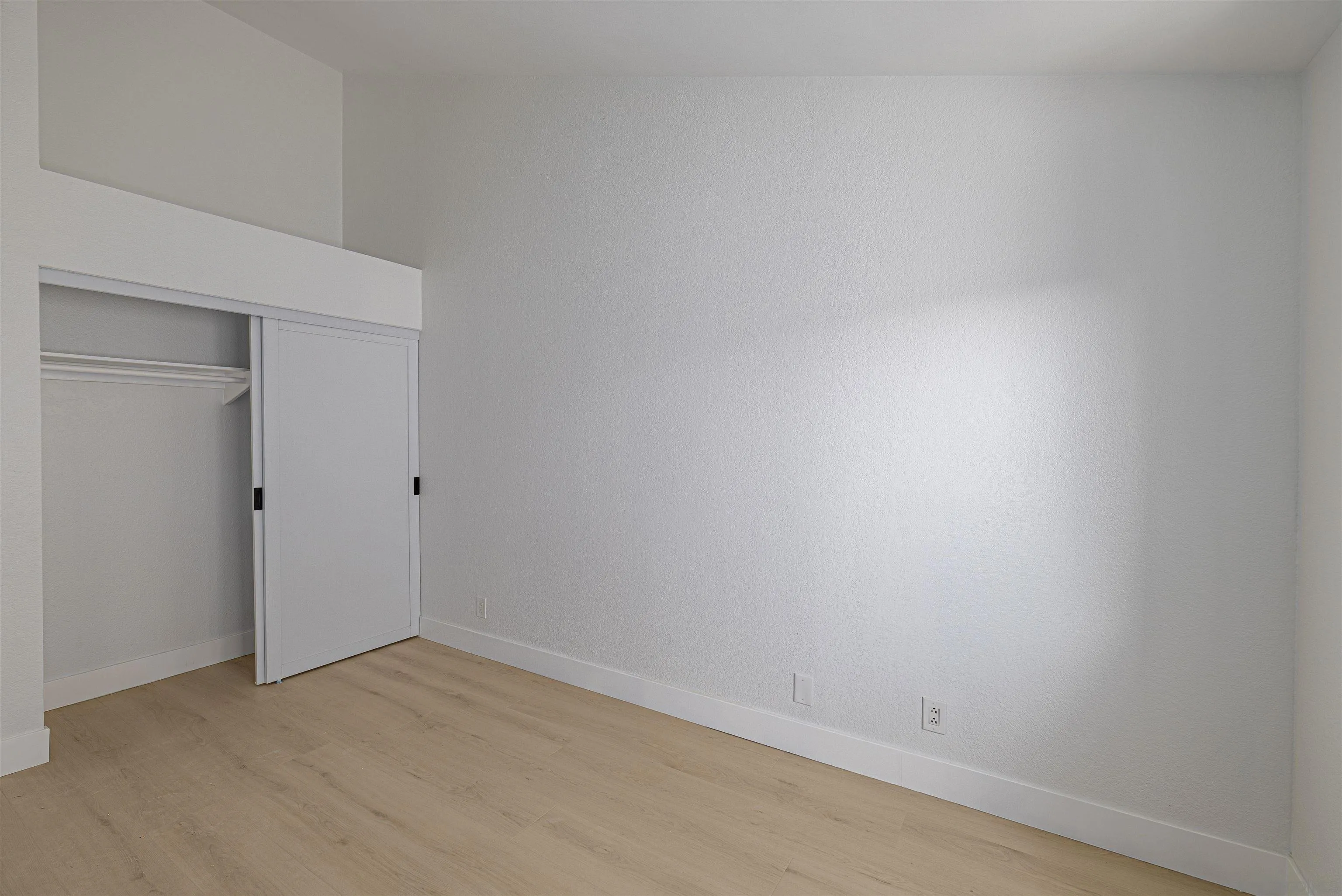 https://cdn.realtyfeed.com/cdn/127/260021085/2b7466ebb0004018b22a41433a1df850.webp