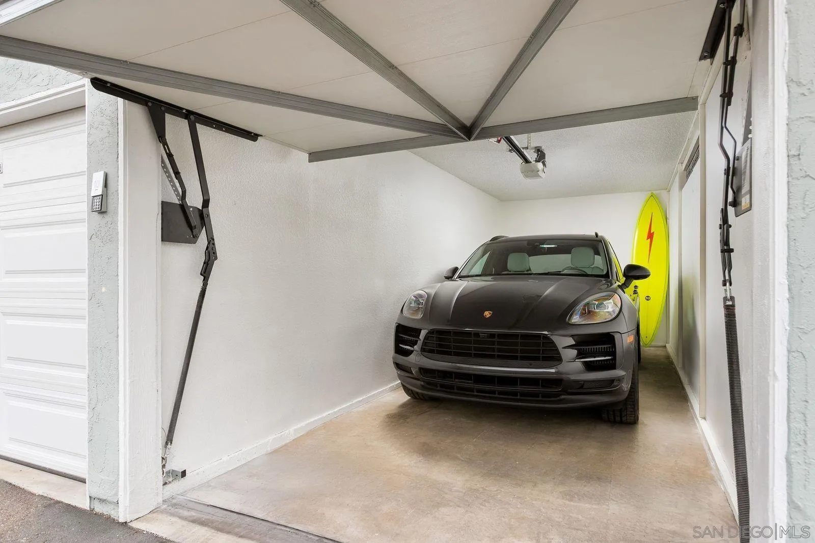 https://cdn.realtyfeed.com/cdn/127/260021085/d755c532e2c23f5ecd17d468071a8f28.webp
