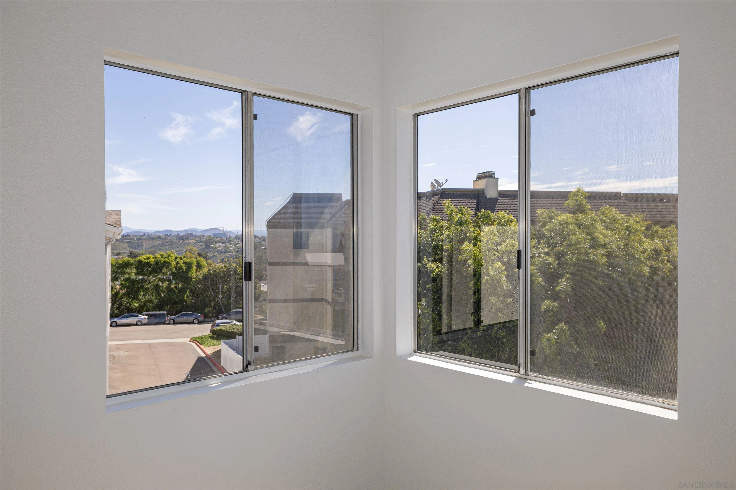 https://cdn.realtyfeed.com/cdn/127/260021085/f7abe34992049e41c1e9ecb239125e5d.webp