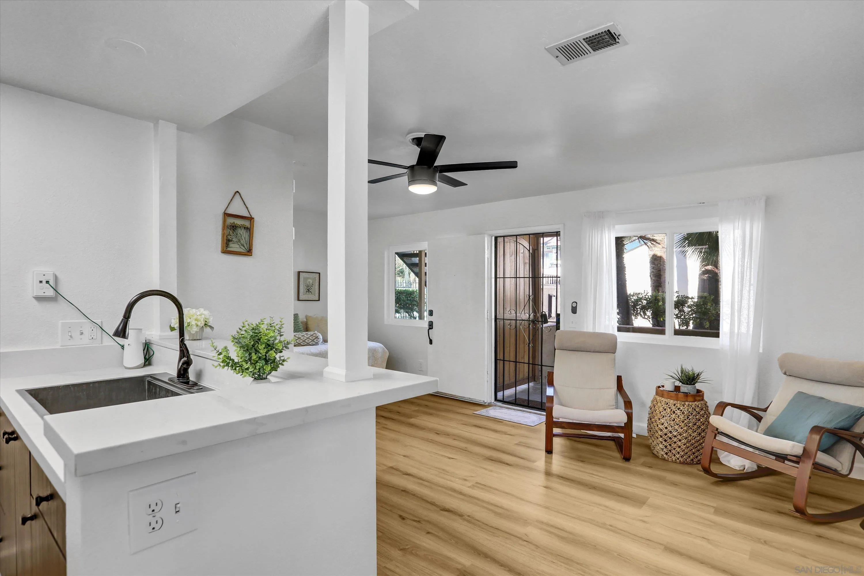 https://cdn.realtyfeed.com/cdn/127/260021090/1a4439455dc2b964dea2fee33c41c4b0.webp