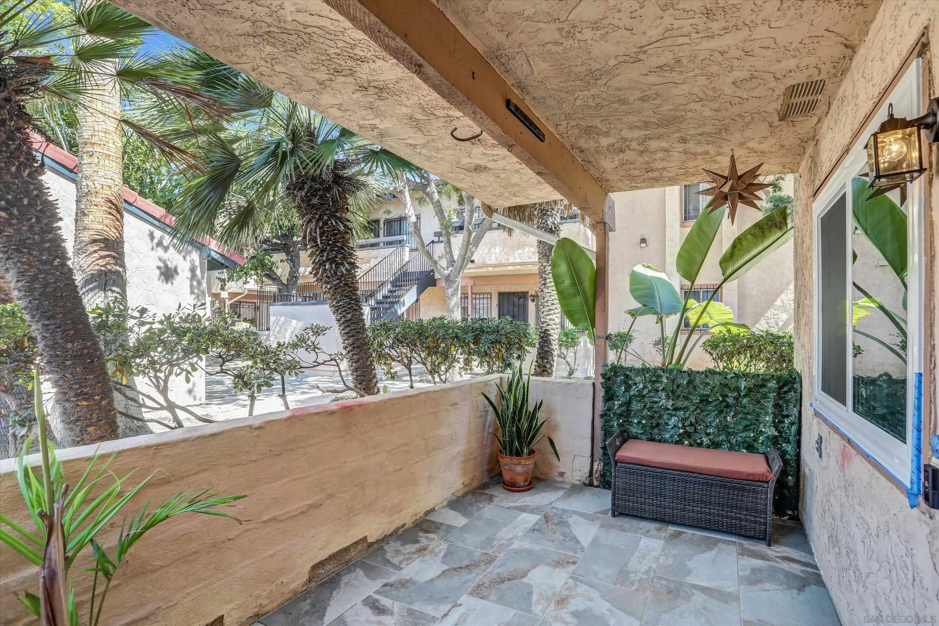 https://cdn.realtyfeed.com/cdn/127/260021090/2c0454ca402b7b3616c58af4ec2e7307.webp