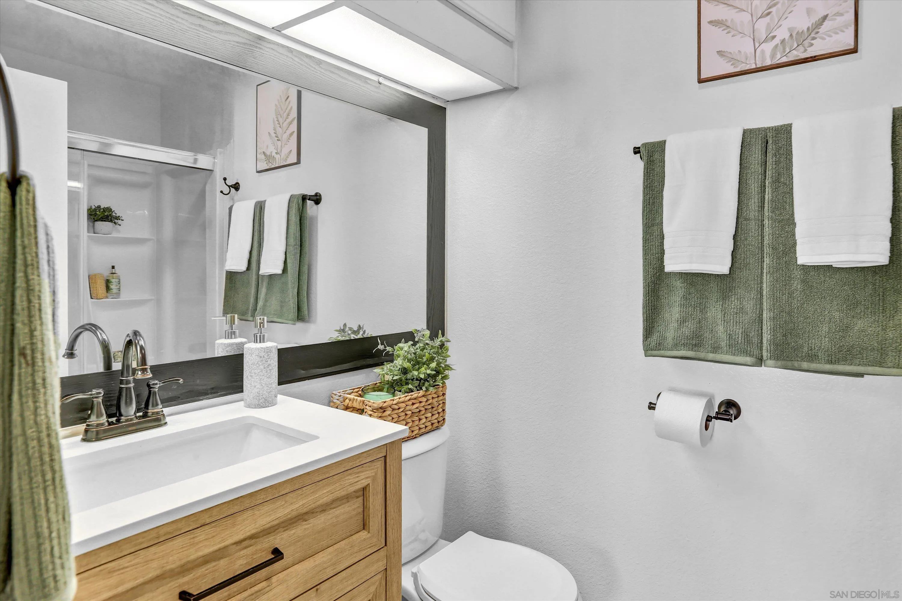 https://cdn.realtyfeed.com/cdn/127/260021090/80e1c0b5927ba60c0faf765285d858b0.webp
