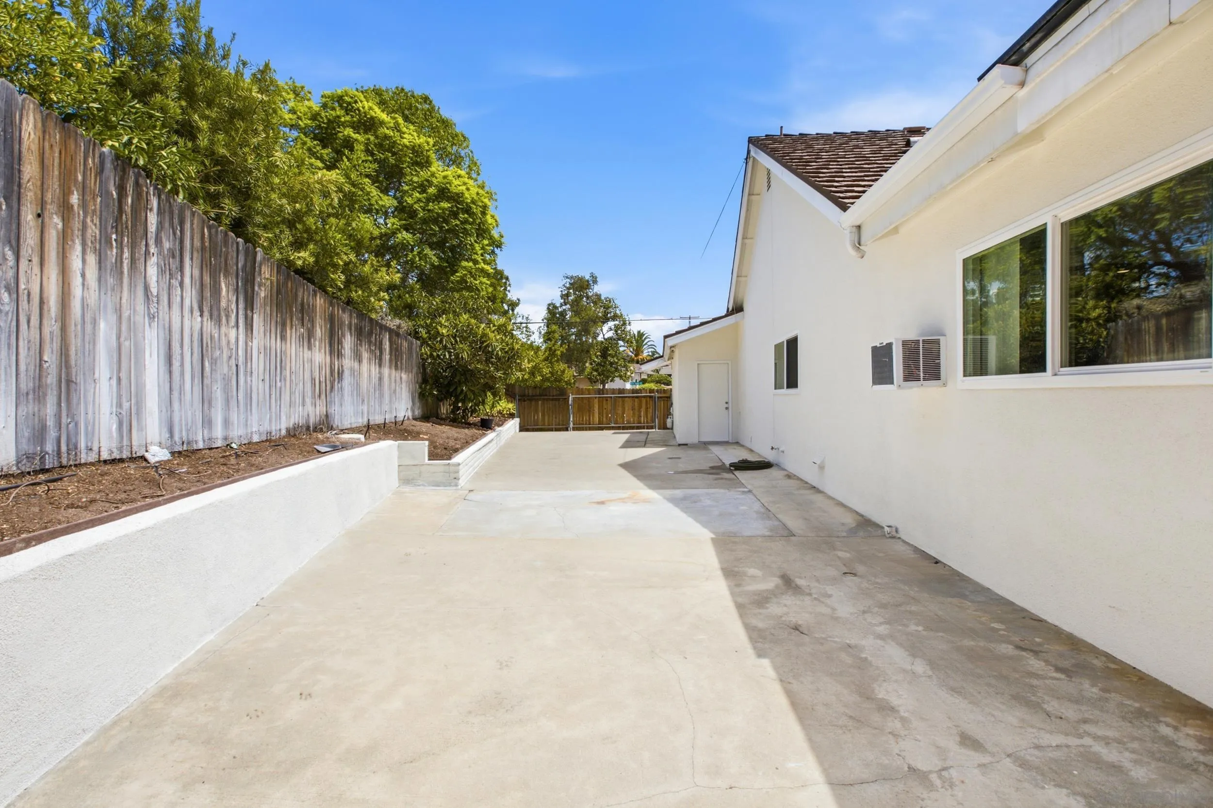 https://cdn.realtyfeed.com/cdn/127/260021093/005028ee677e4eb782ebb75d7fda0d53.webp