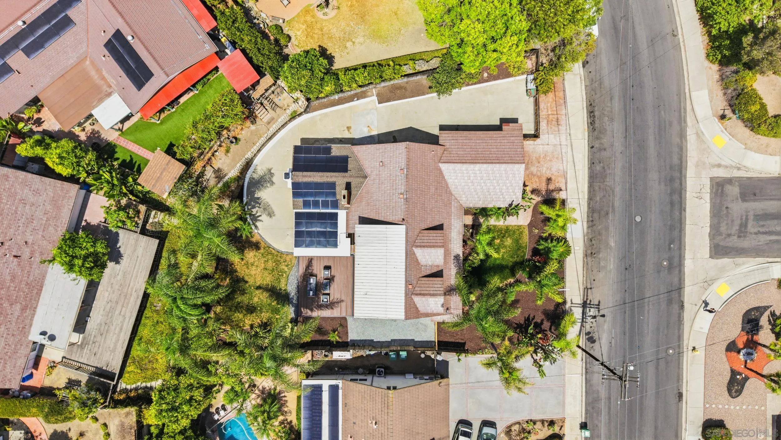 https://cdn.realtyfeed.com/cdn/127/260021093/24a70ac23ca22dc1eae894b5209567c6.webp