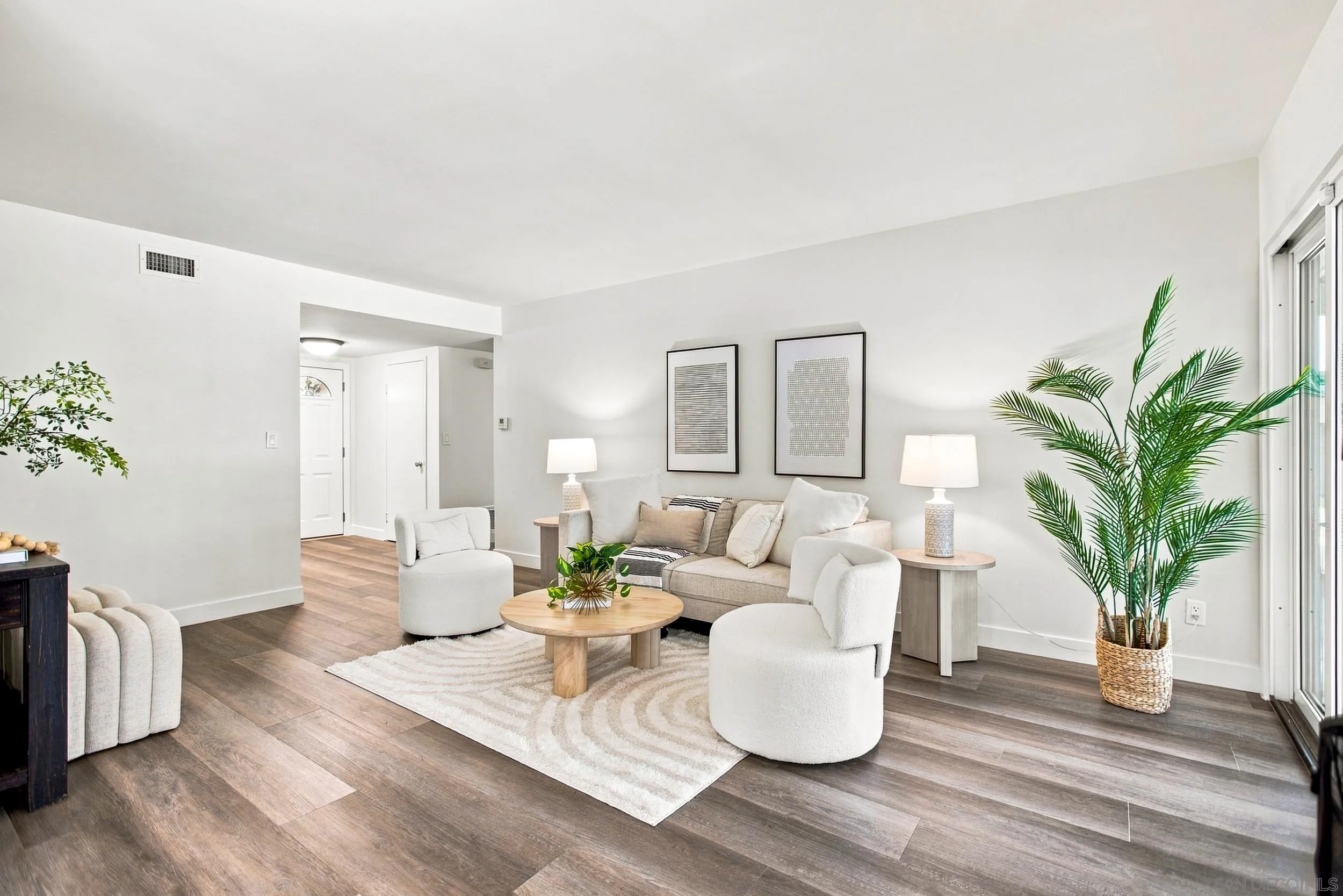 https://cdn.realtyfeed.com/cdn/127/260021093/3e7cf1c4dd5320f61319460044b1aabc.webp