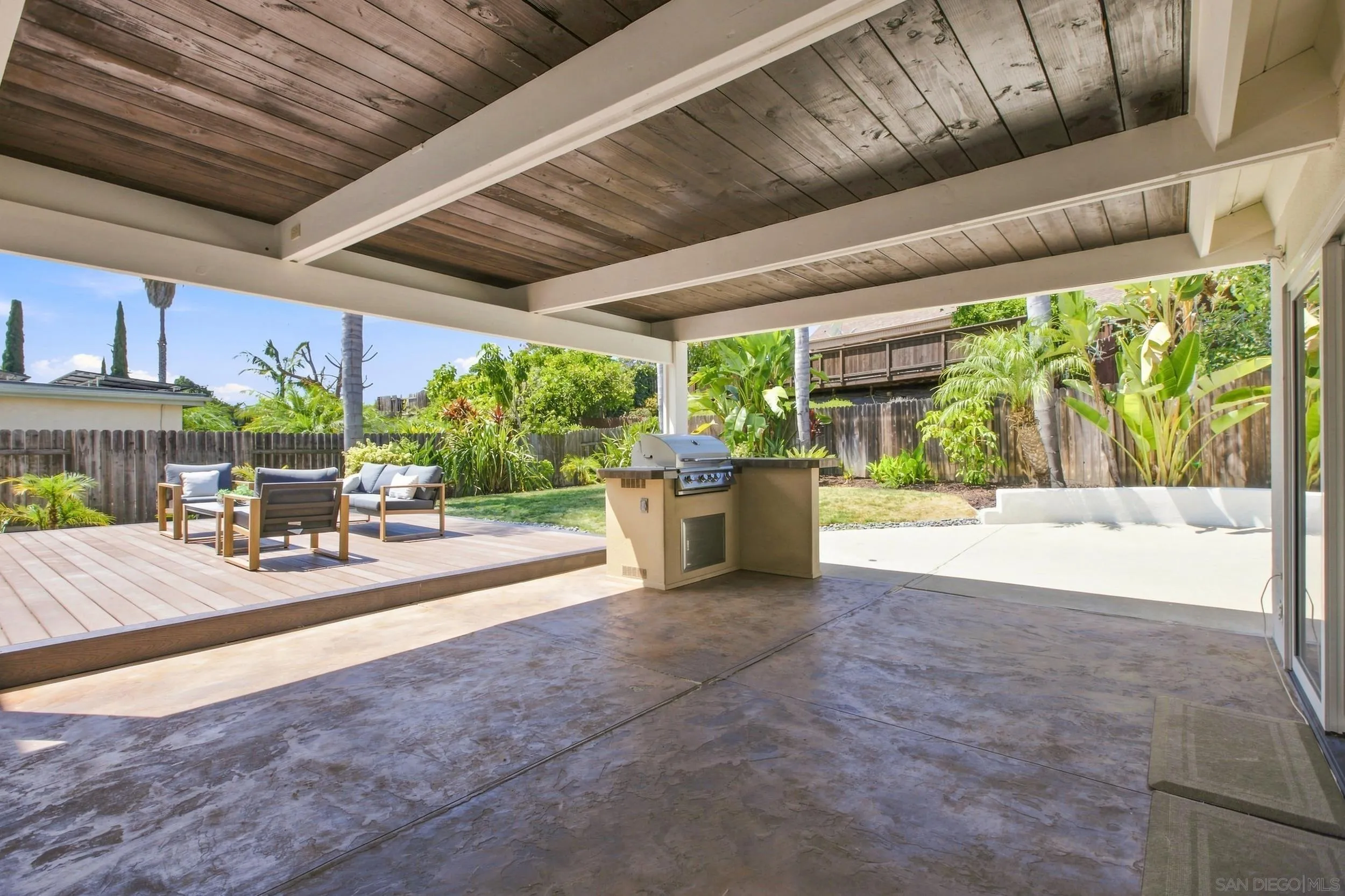 https://cdn.realtyfeed.com/cdn/127/260021093/eb4db71febc6322a3293d896597f41e0.webp