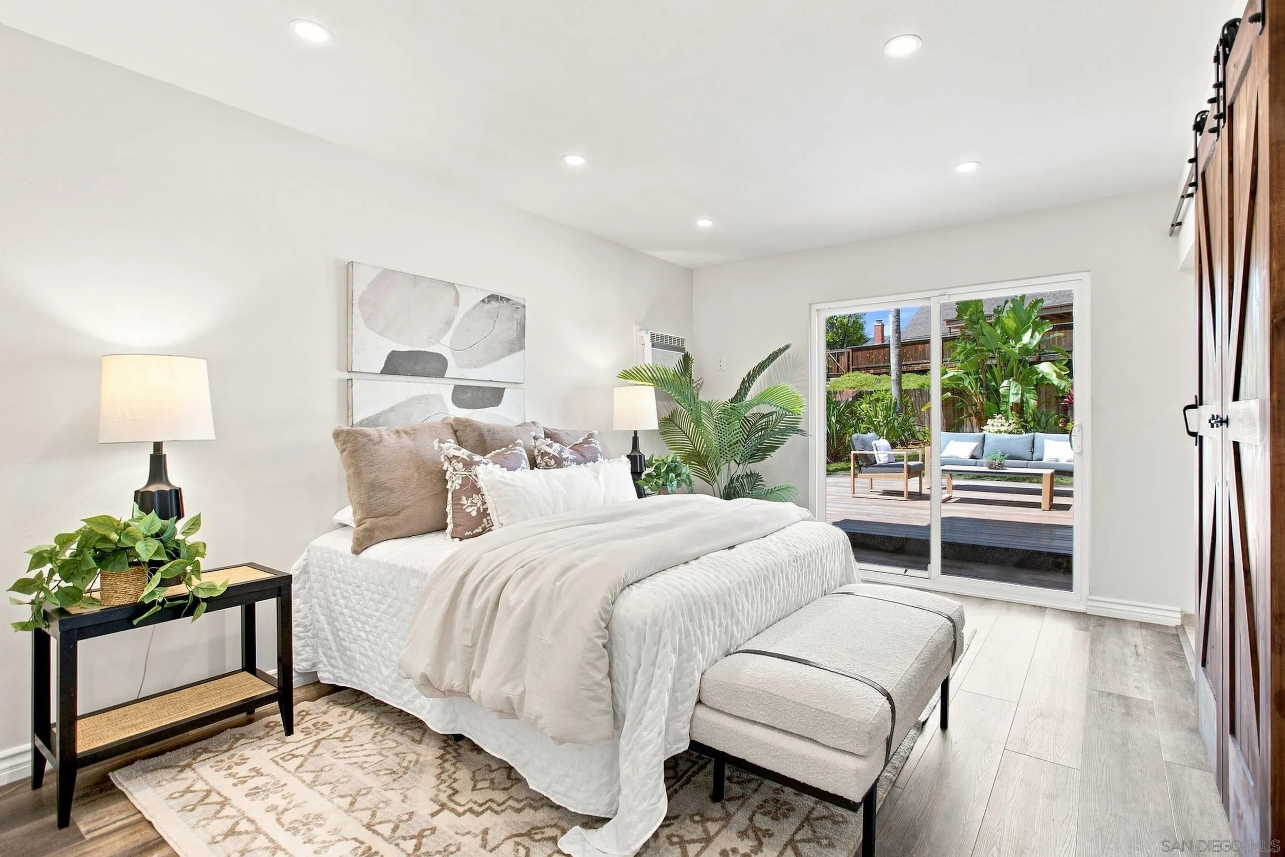 https://cdn.realtyfeed.com/cdn/127/260021093/f11d93df0623098a68b455195055fc09.webp