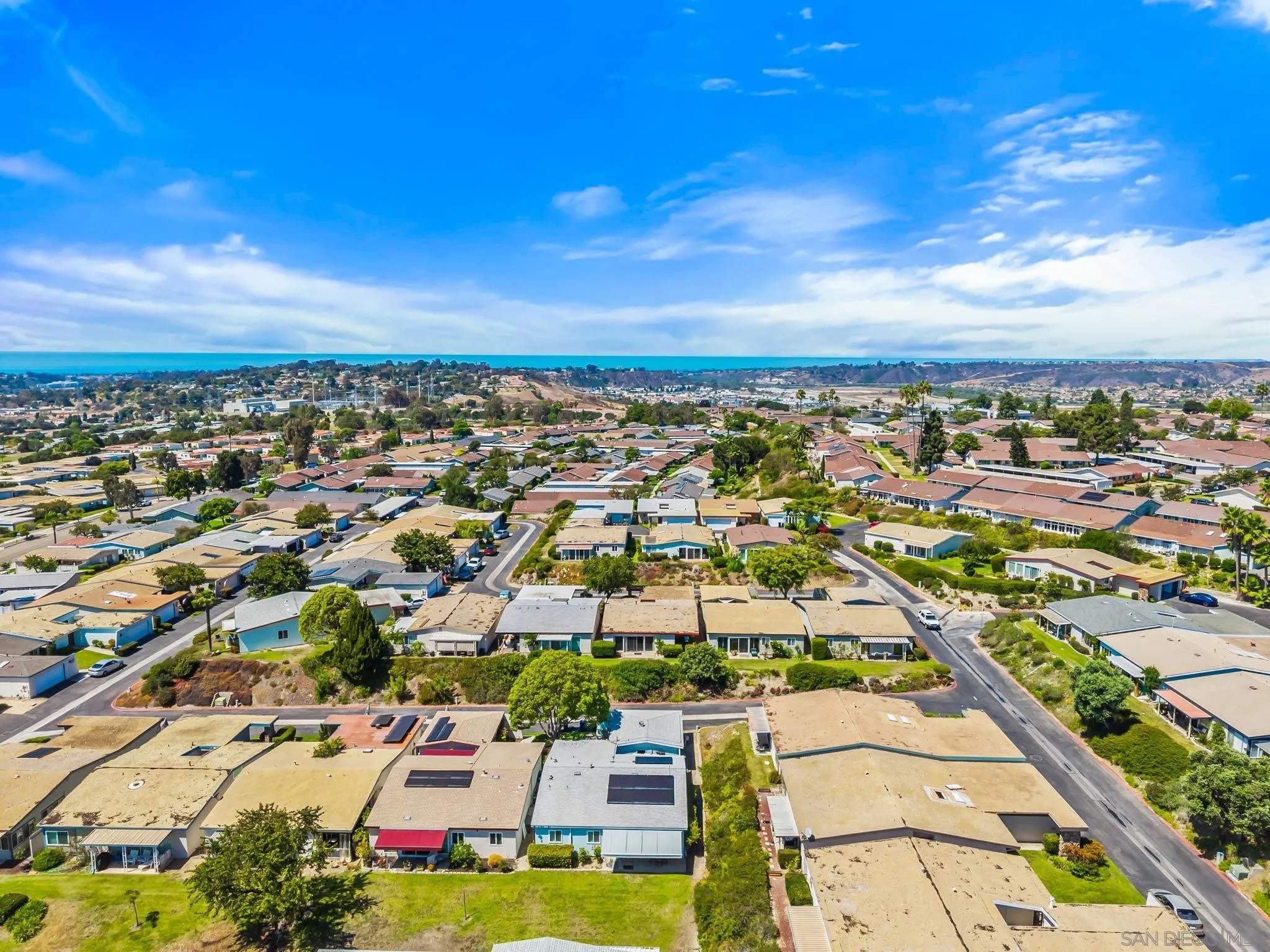 https://cdn.realtyfeed.com/cdn/127/260021094/1c09a3c85372c9454f172b53955a8a38.webp