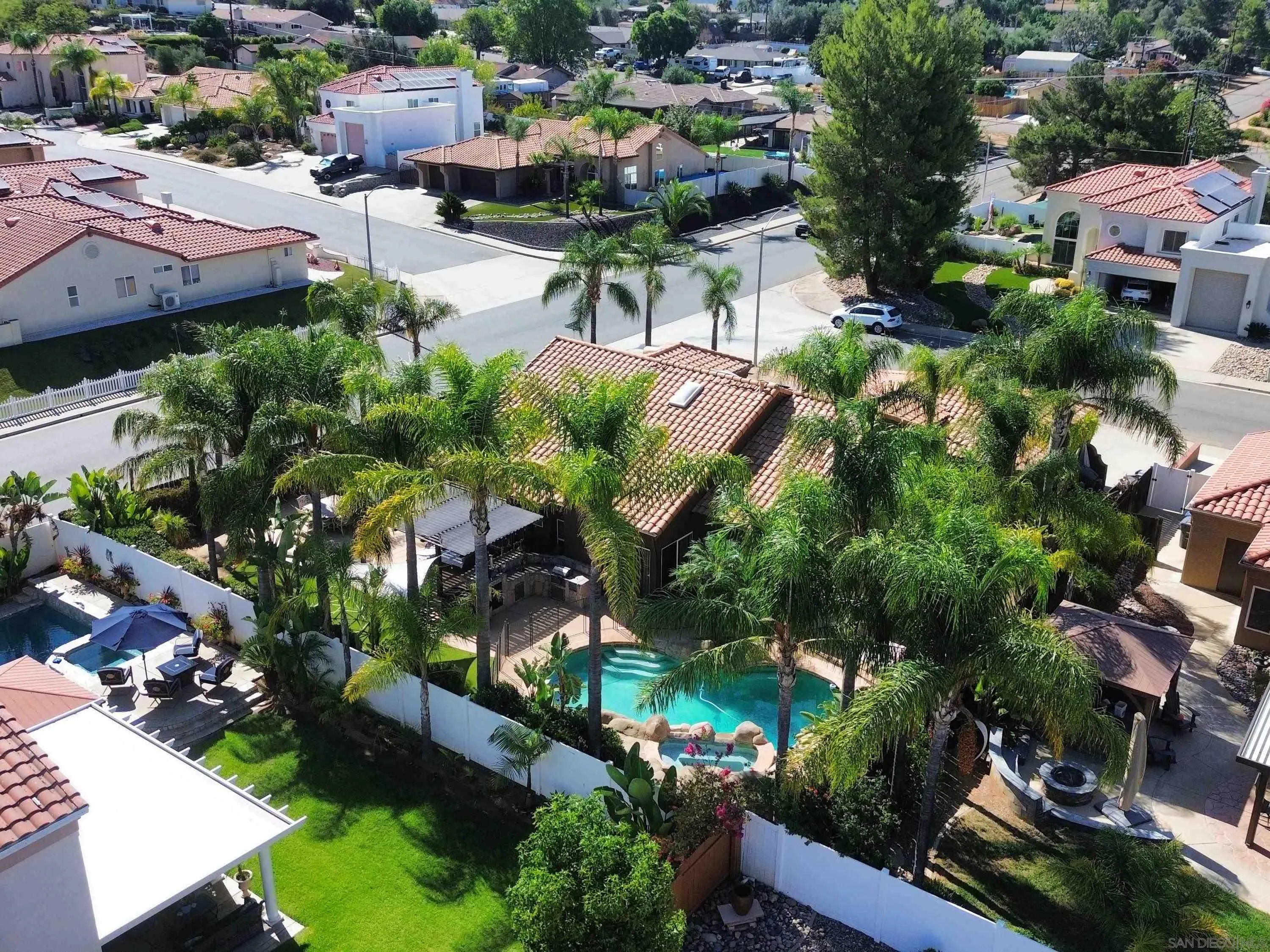 https://cdn.realtyfeed.com/cdn/127/260021104/00b9410b44b874e950a9d1b4c09aaf11.webp