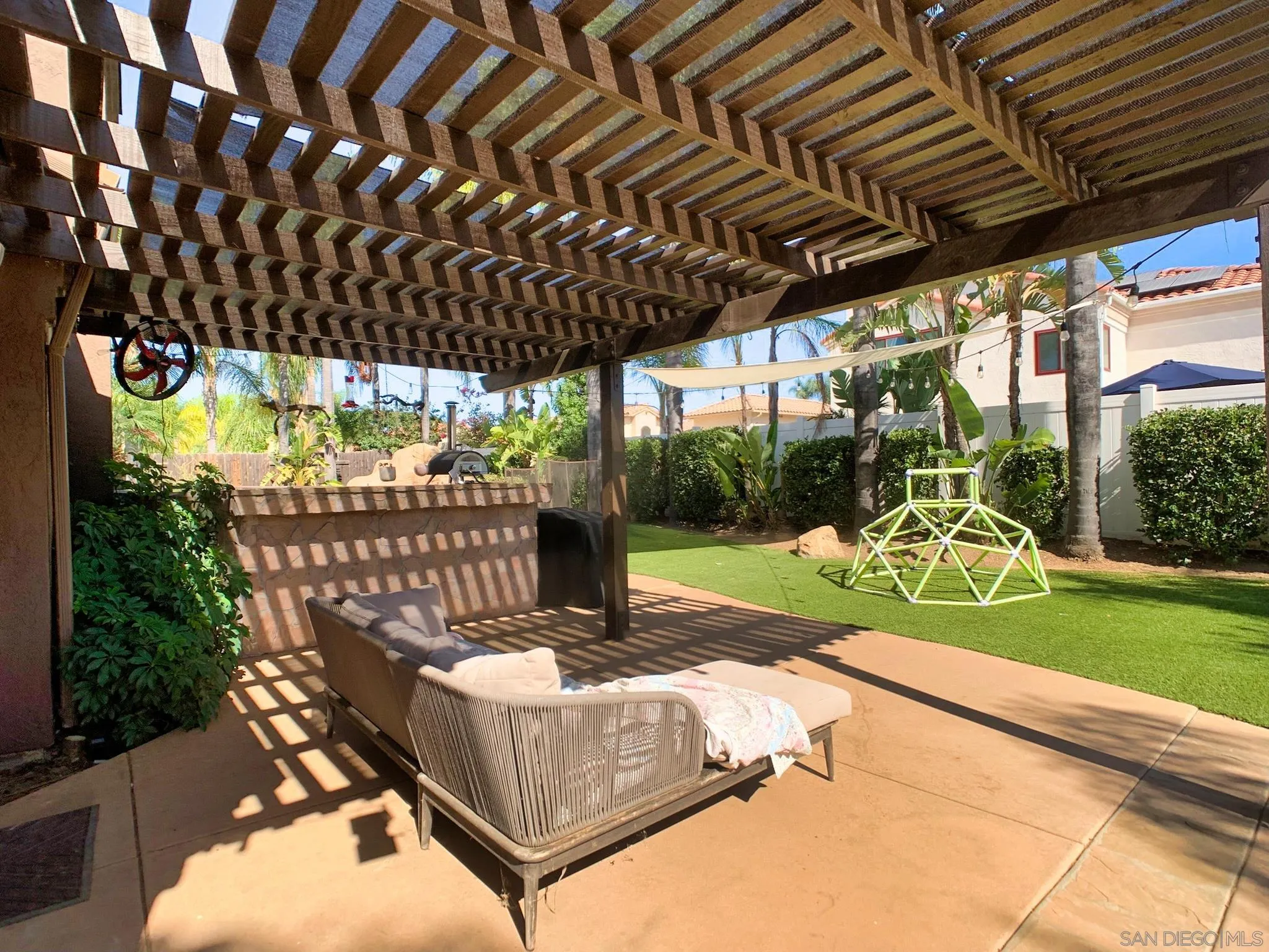 https://cdn.realtyfeed.com/cdn/127/260021104/37632b14b848335a9081b598a1b14cb5.webp