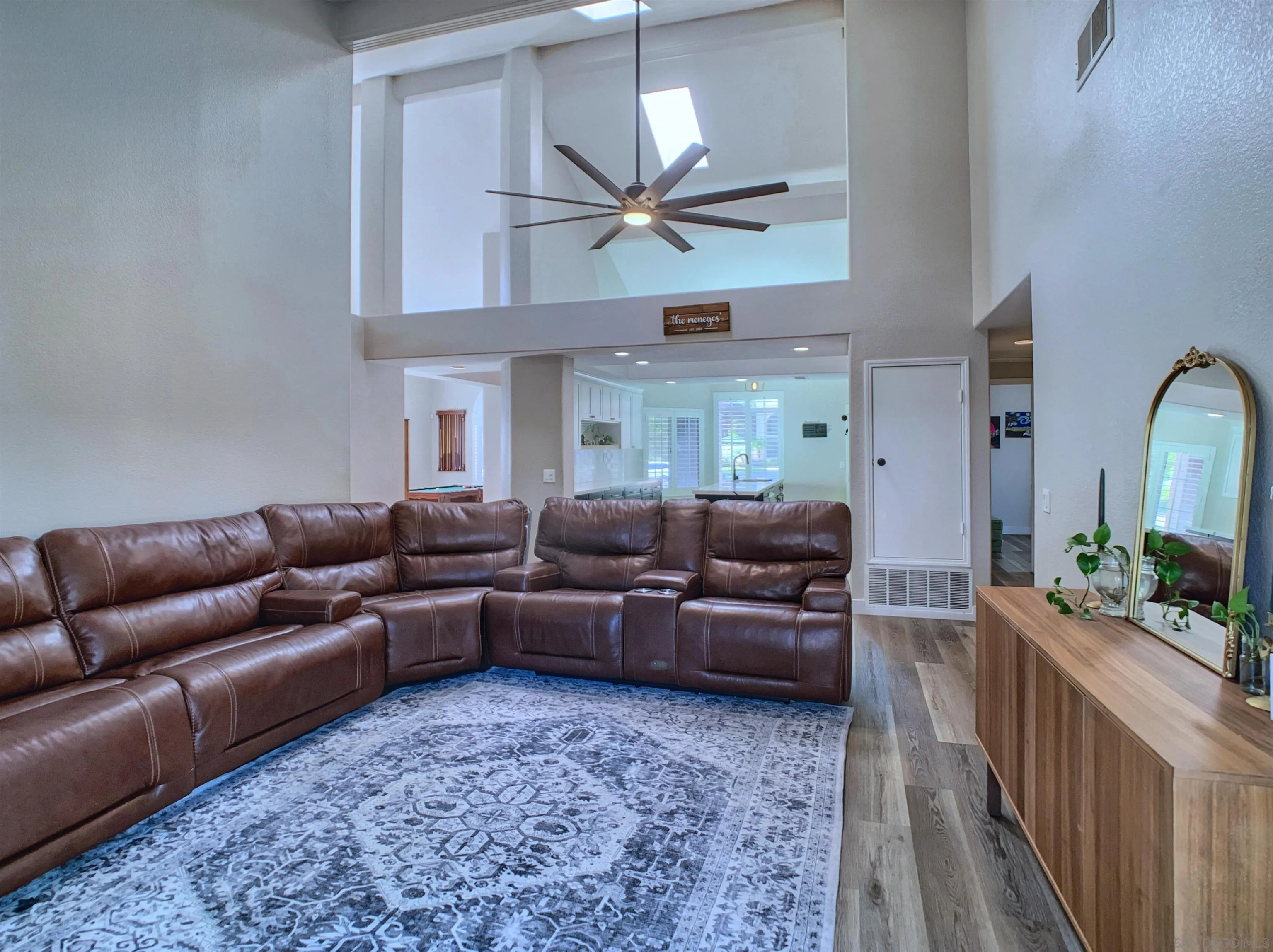 https://cdn.realtyfeed.com/cdn/127/260021104/3765a981ae03349751edeb71e095395e.webp