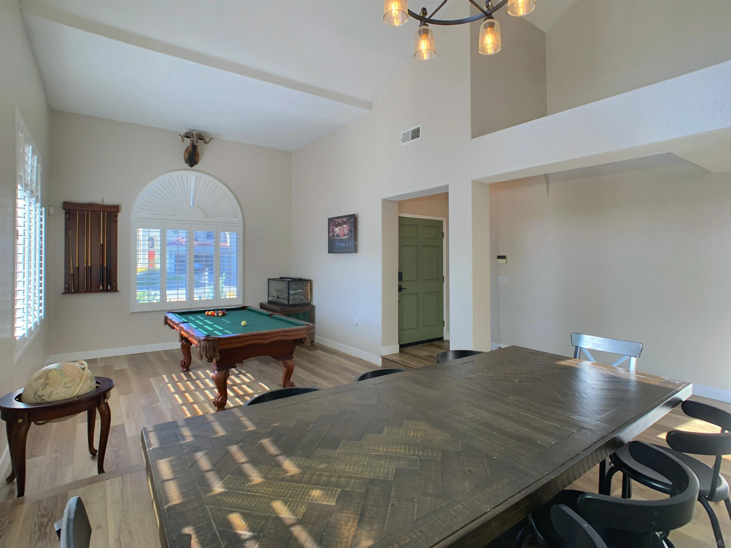 https://cdn.realtyfeed.com/cdn/127/260021104/527f1b292e04c43da641bd0845abada6.webp