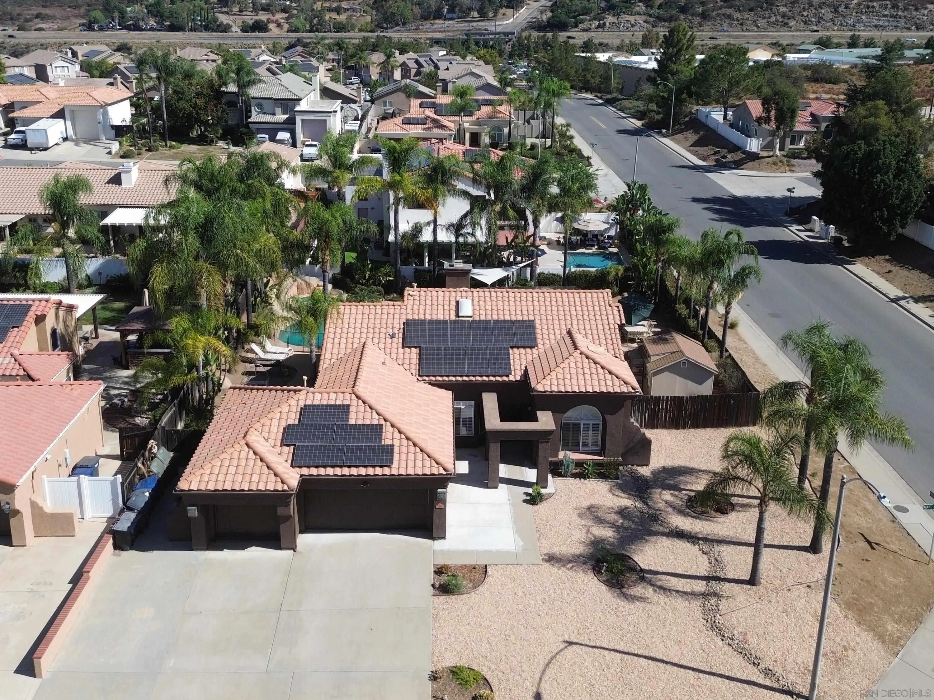 https://cdn.realtyfeed.com/cdn/127/260021104/6024376cb5b0cfb6a16820cec1605701.webp