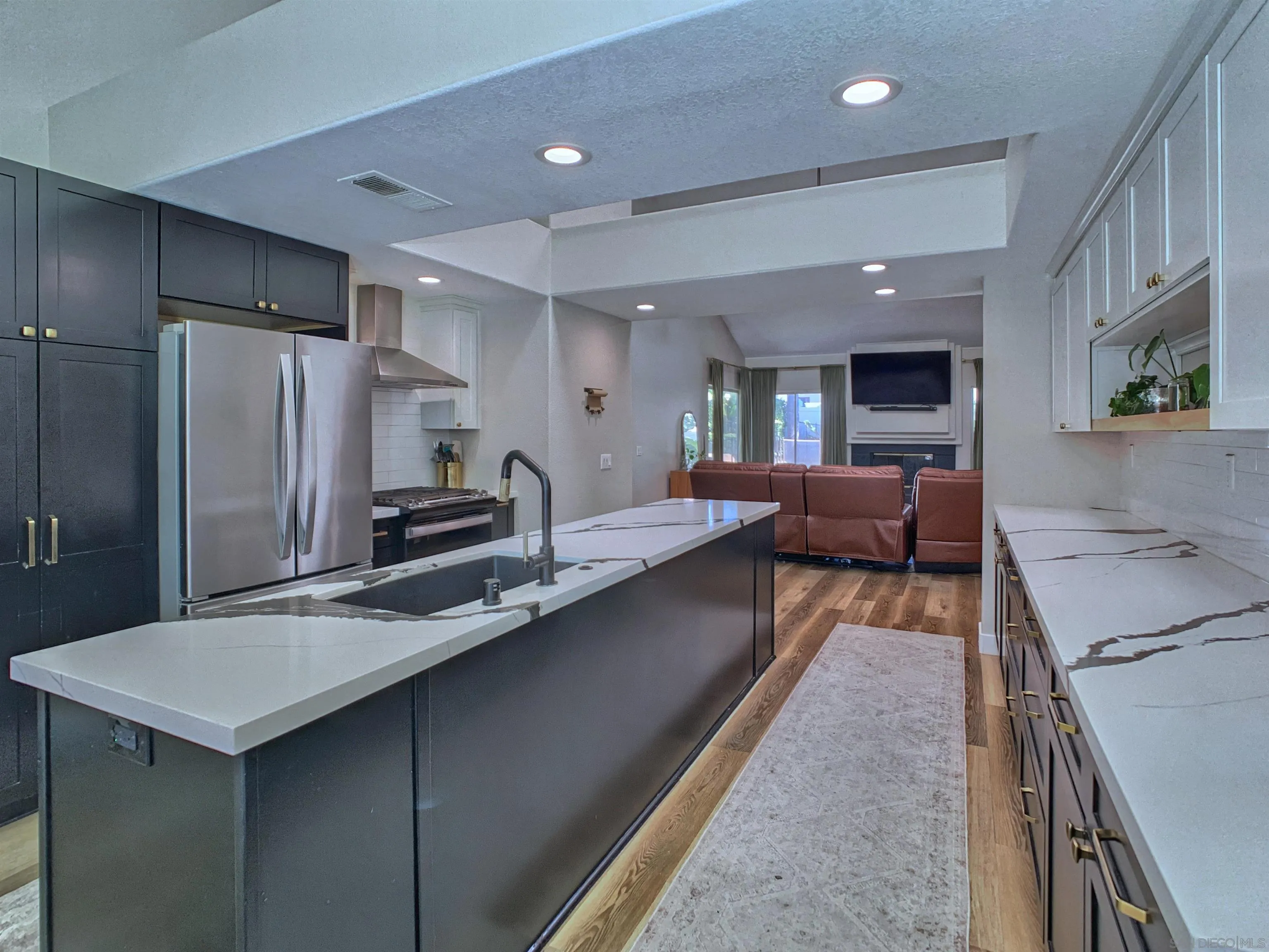 https://cdn.realtyfeed.com/cdn/127/260021104/62d22474cefcc8d3ba3f452cdfe0096c.webp
