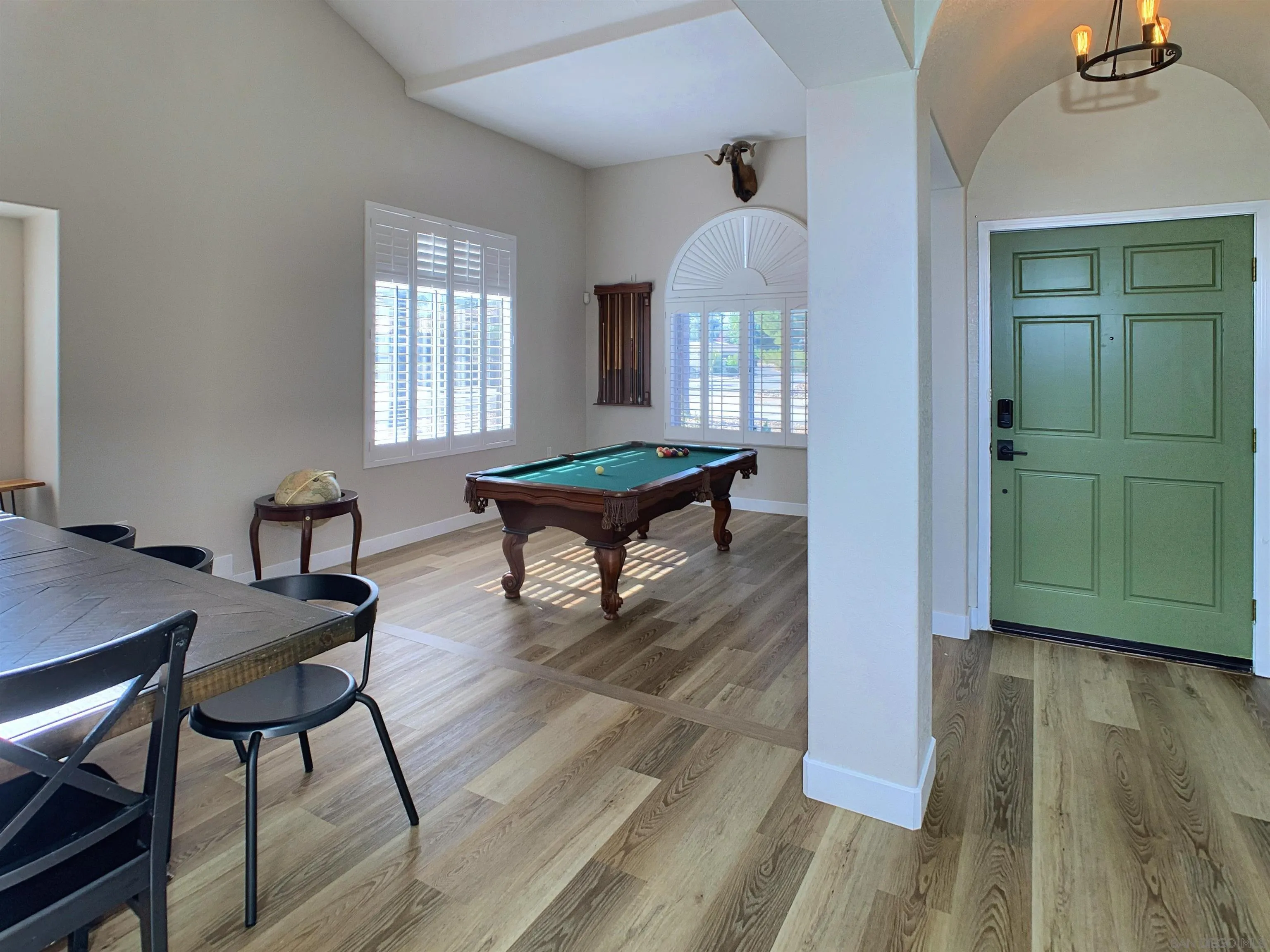 https://cdn.realtyfeed.com/cdn/127/260021104/710c5bb2d86c4e8e2d859ec9cc4d1288.webp