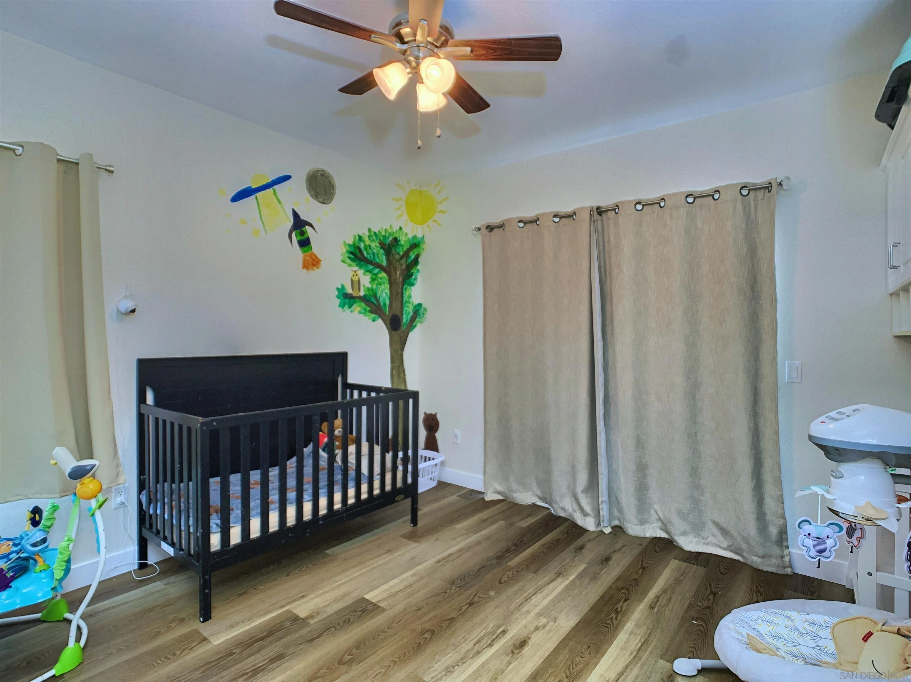 https://cdn.realtyfeed.com/cdn/127/260021104/91dd7e0e6db2d659e72b69ce74bc57c0.webp