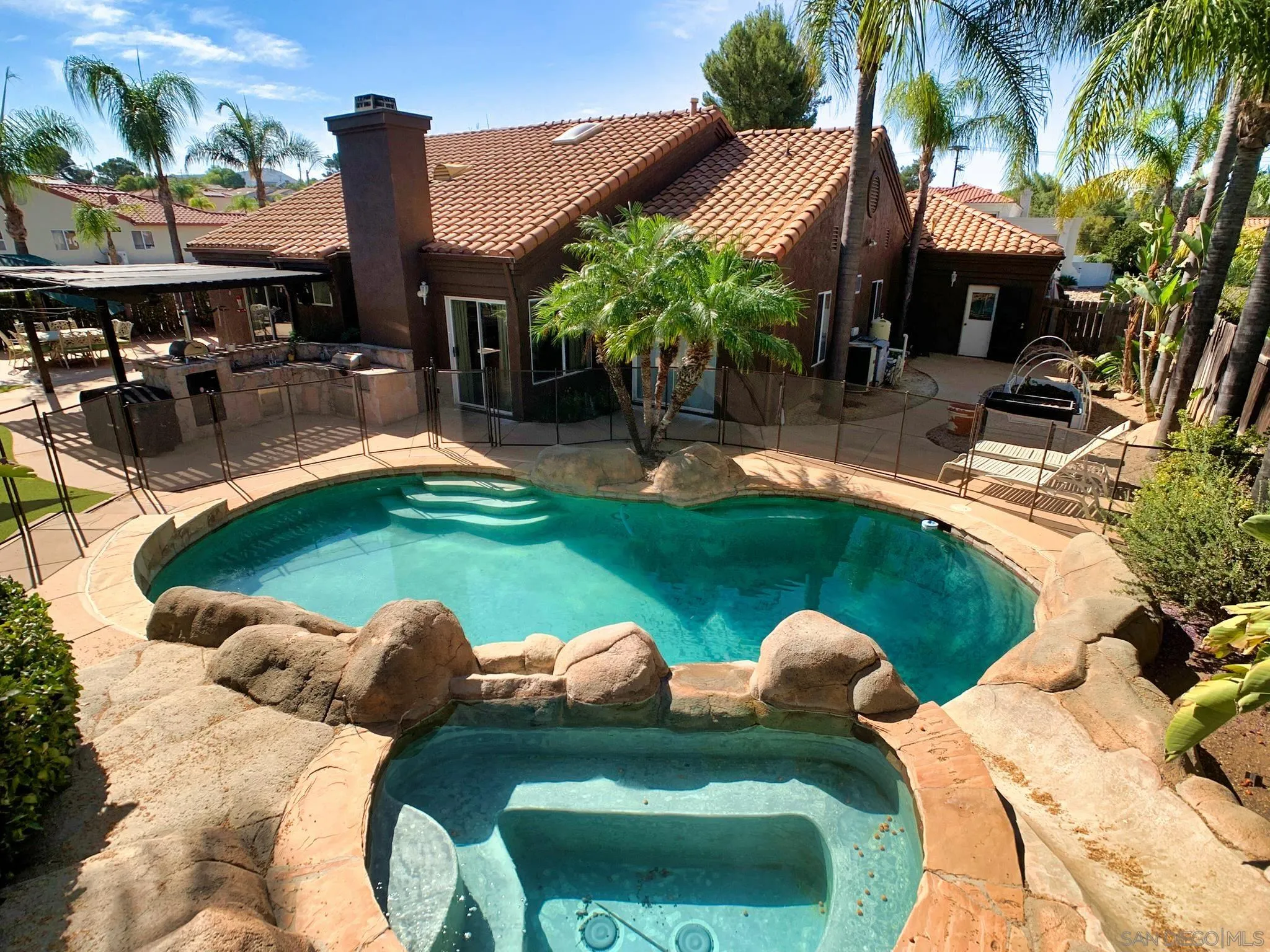 https://cdn.realtyfeed.com/cdn/127/260021104/93f1ccc88901e8d4df28374c09708447.webp