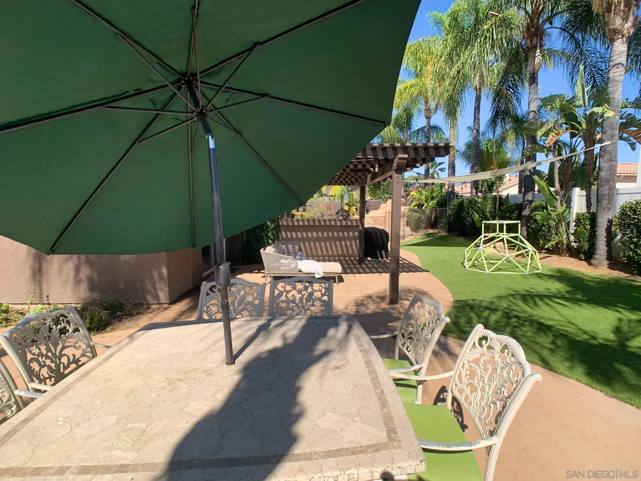 https://cdn.realtyfeed.com/cdn/127/260021104/a5ac5afbfecb4b1dcca27d3b6fd3901c.webp