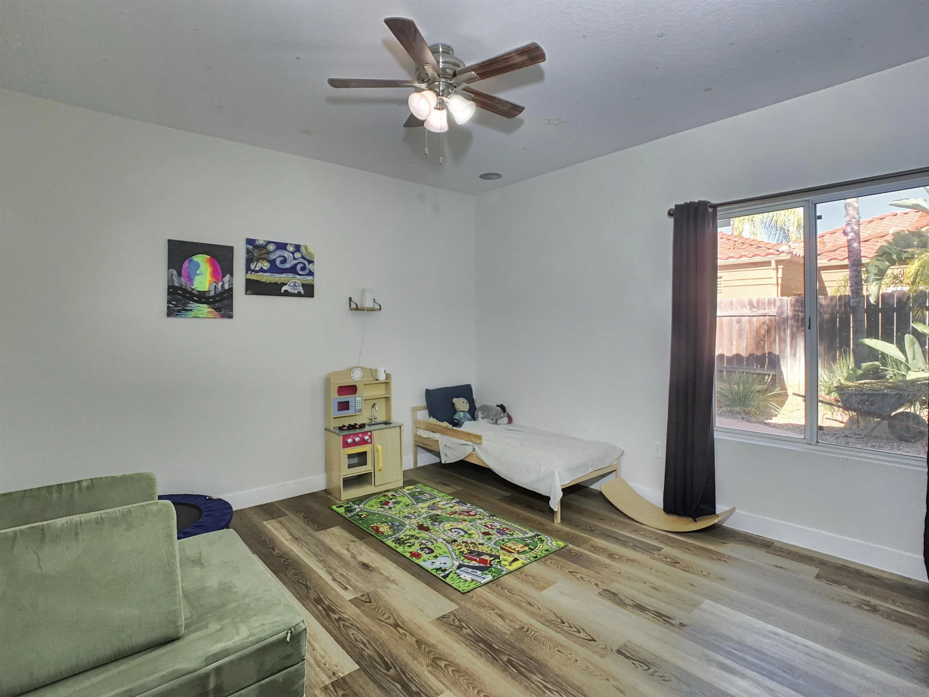 https://cdn.realtyfeed.com/cdn/127/260021104/bc6a6595b0b8adda35769fac16b16249.webp