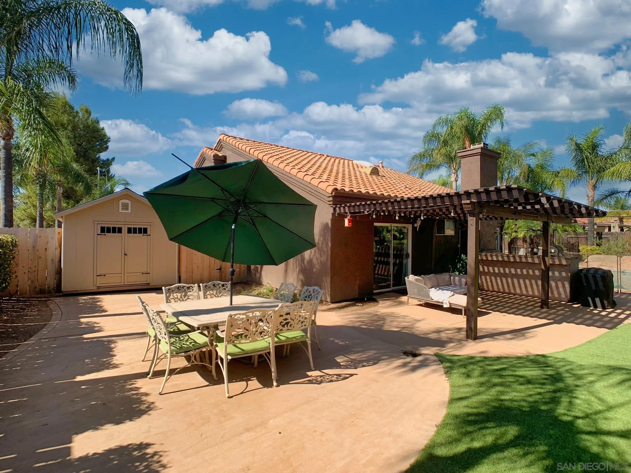 https://cdn.realtyfeed.com/cdn/127/260021104/f4de399524824475a1b522ba10308095.webp