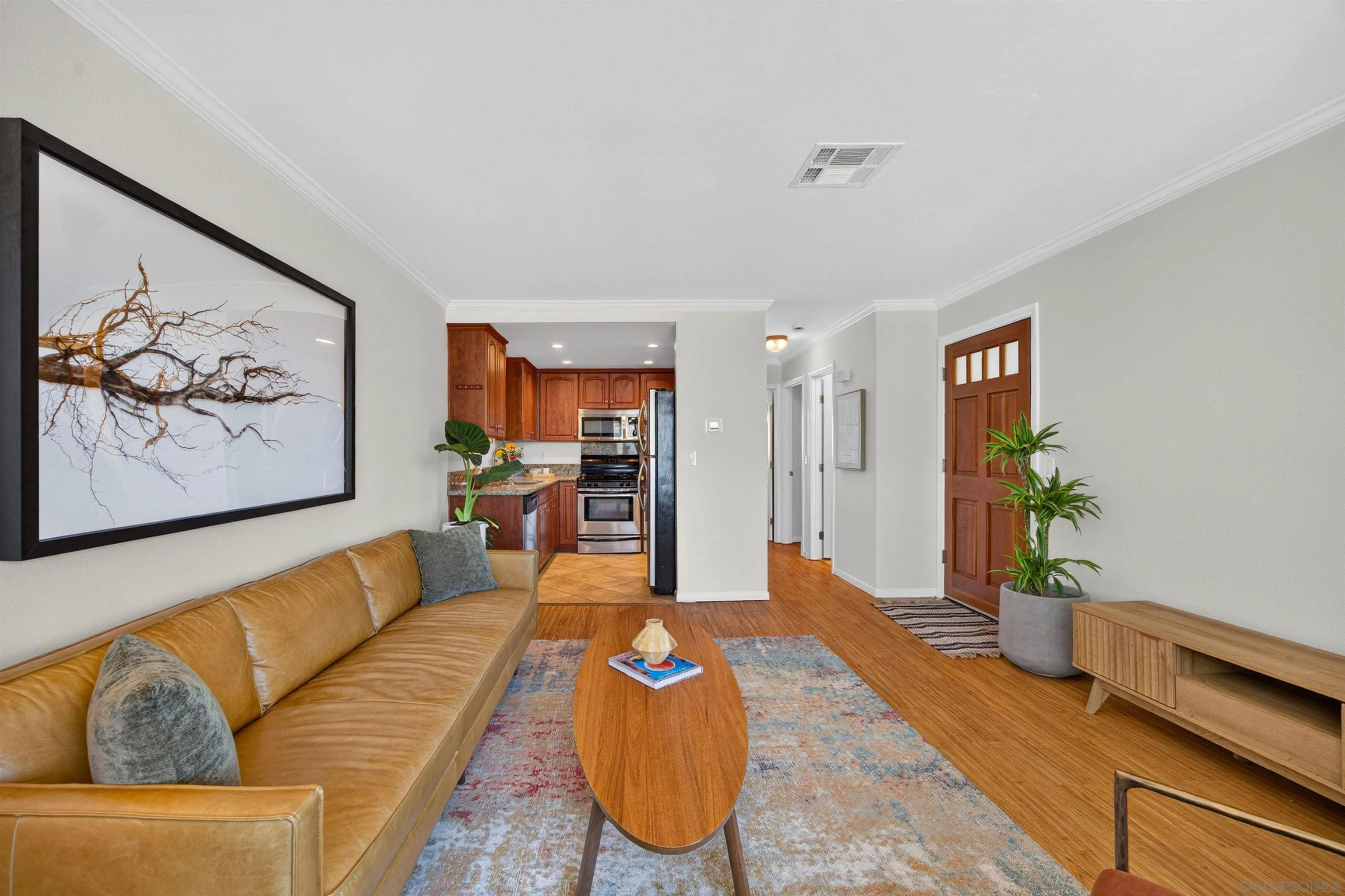 https://cdn.realtyfeed.com/cdn/127/260021106/0e7ed7d3cb73049304450db3a8fc3511.webp
