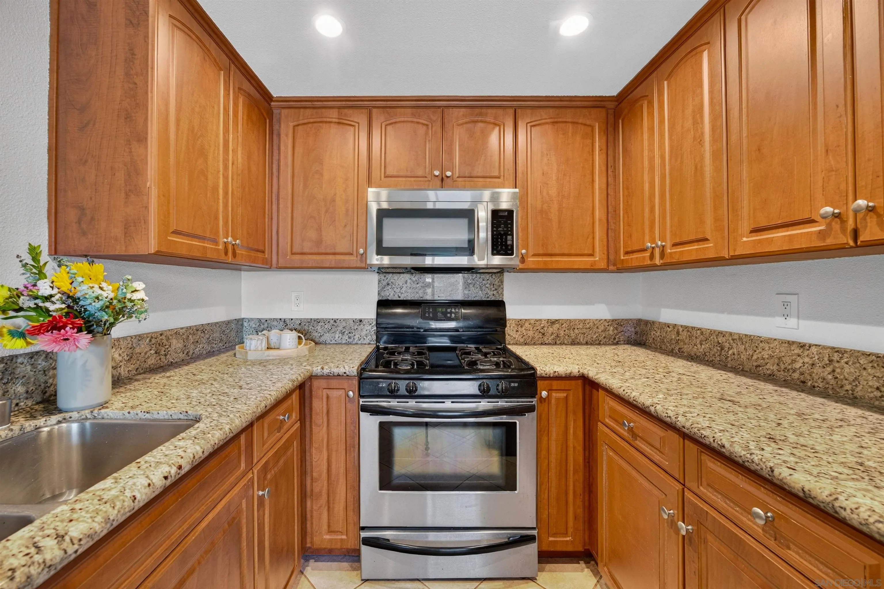 https://cdn.realtyfeed.com/cdn/127/260021106/691c0677de777fa55bbb7499439f9dde.webp