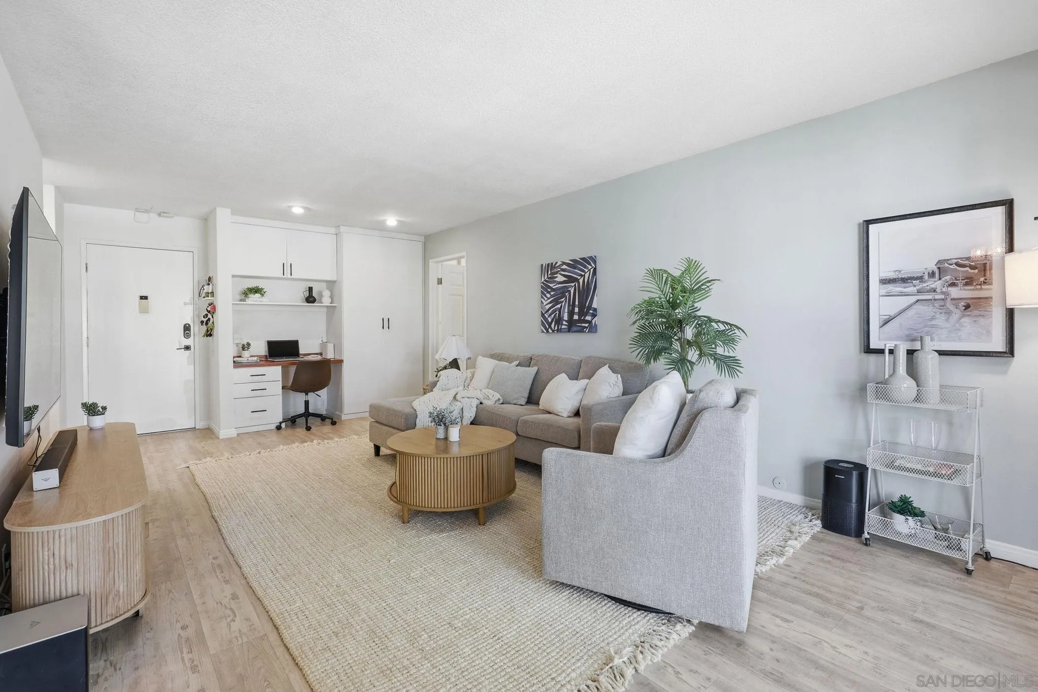 https://cdn.realtyfeed.com/cdn/127/260021109/052f27e1ccfc47180f3ea5c81683ecfe.webp