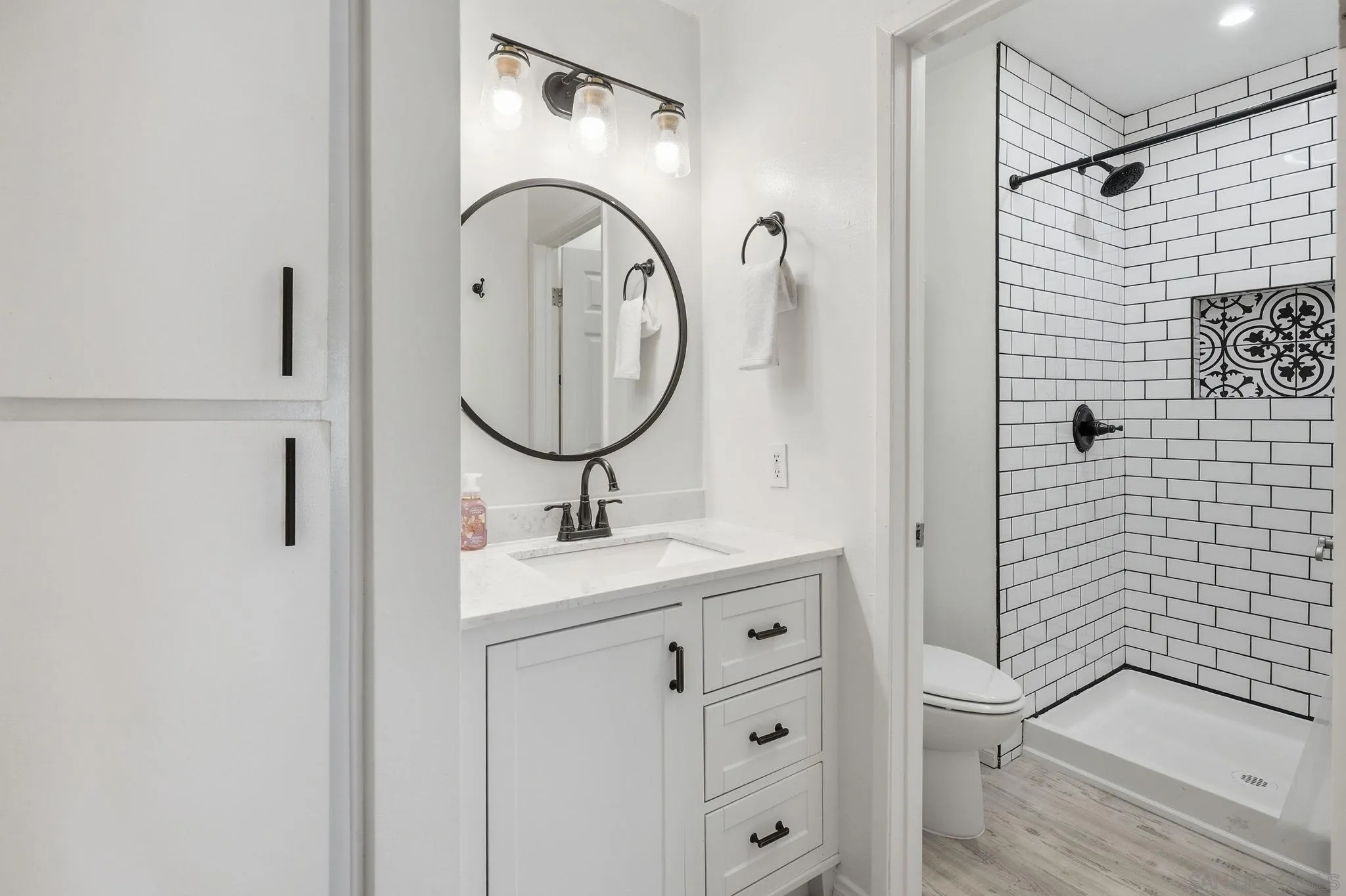 https://cdn.realtyfeed.com/cdn/127/260021109/0a875f75eb1e220bd4d1cd477886f309.webp