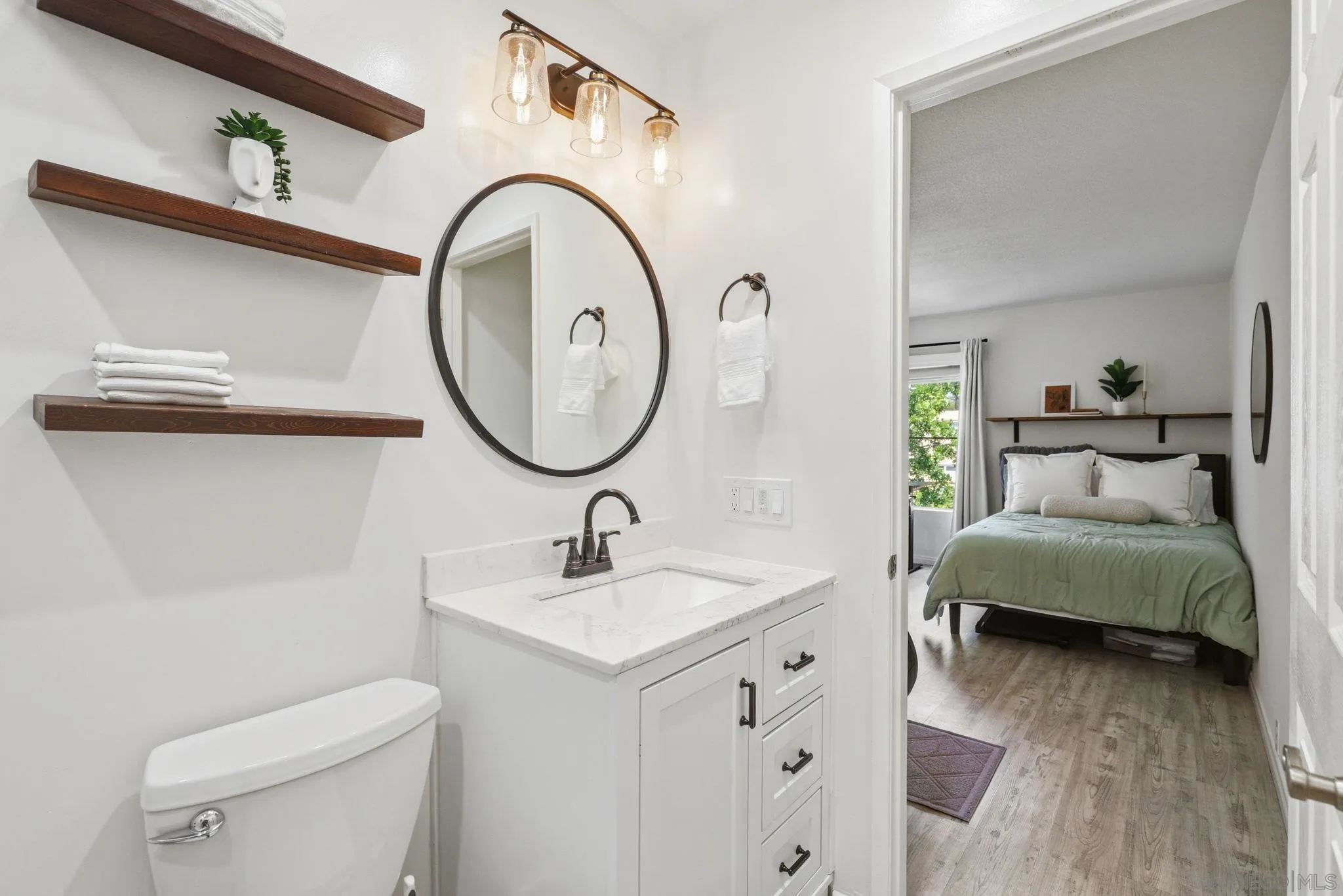 https://cdn.realtyfeed.com/cdn/127/260021109/15bf529aca185ef2678c9e87f0cfb9dc.webp