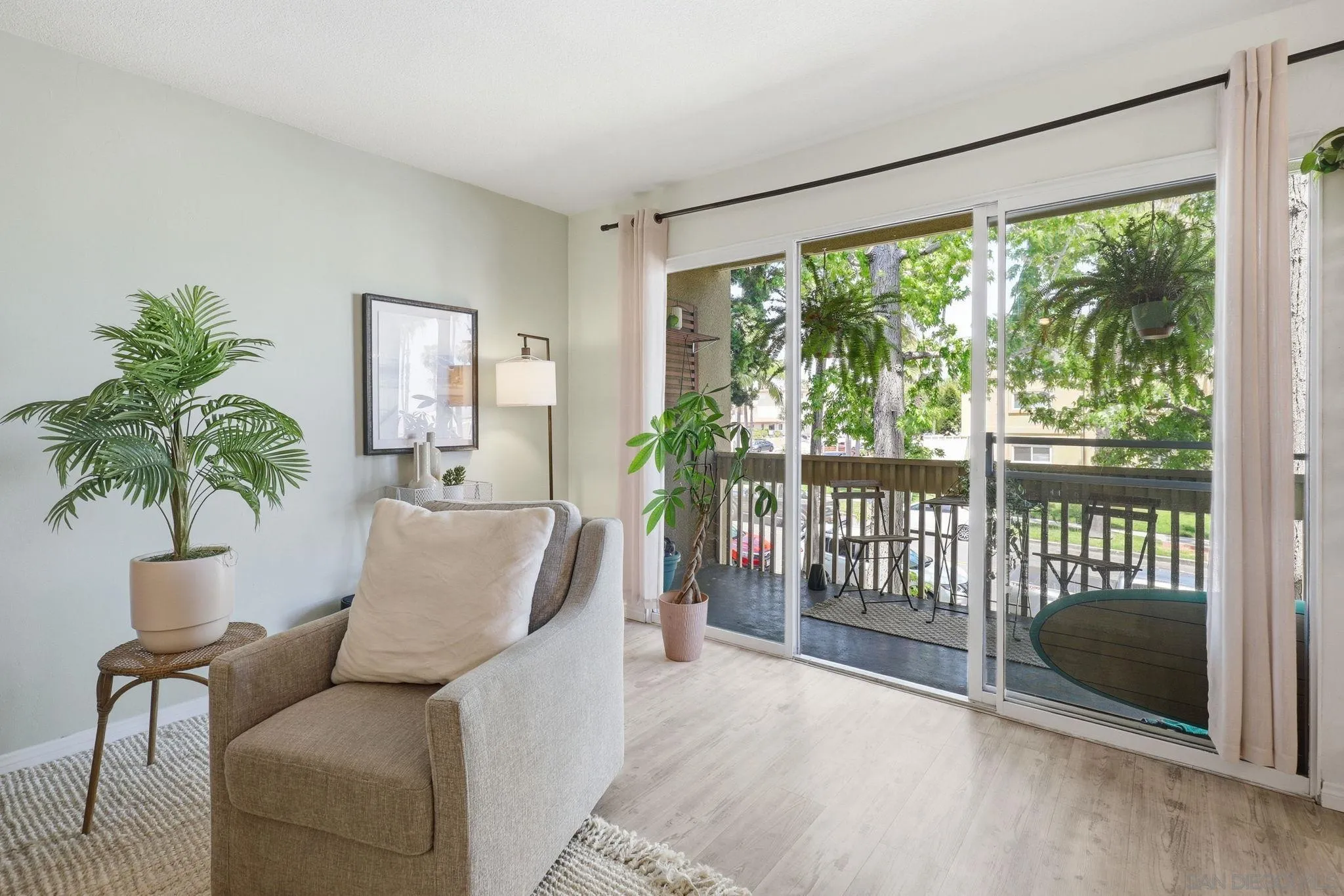 https://cdn.realtyfeed.com/cdn/127/260021109/4b2e12cc9a6a1816f6ecaf554d9d365f.webp
