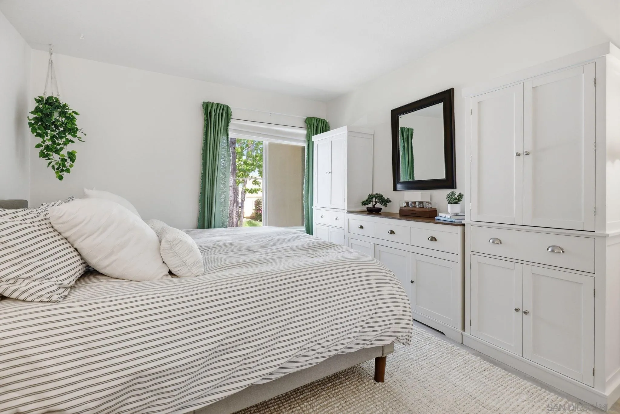 https://cdn.realtyfeed.com/cdn/127/260021109/75a5229e0f371c6d882c7eaf519765b2.webp