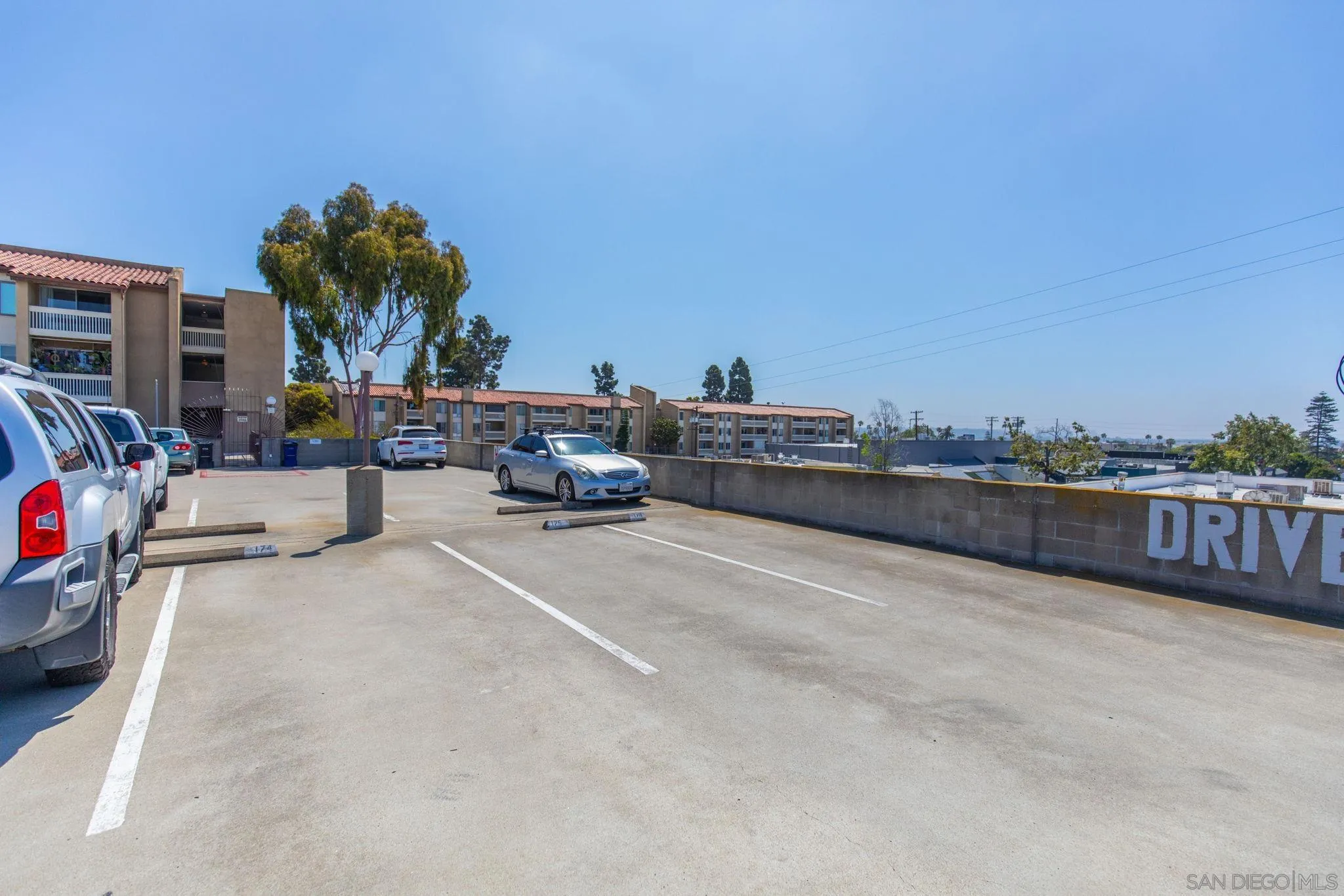 https://cdn.realtyfeed.com/cdn/127/260021109/a2db03325257a49dcf1a63ee13d8372b.webp