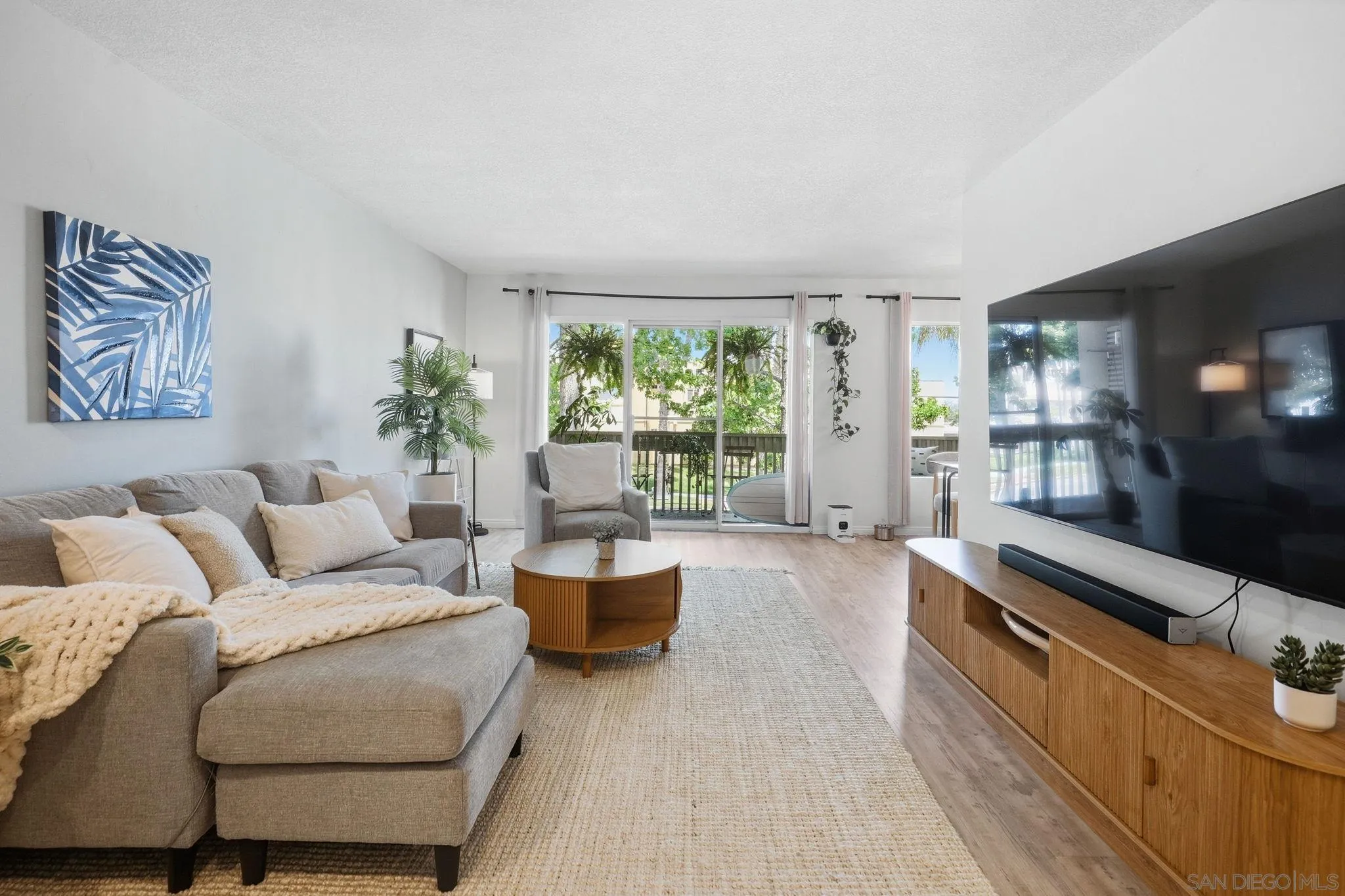 https://cdn.realtyfeed.com/cdn/127/260021109/c58a551d2bb2a141234fbb9056e733f4.webp