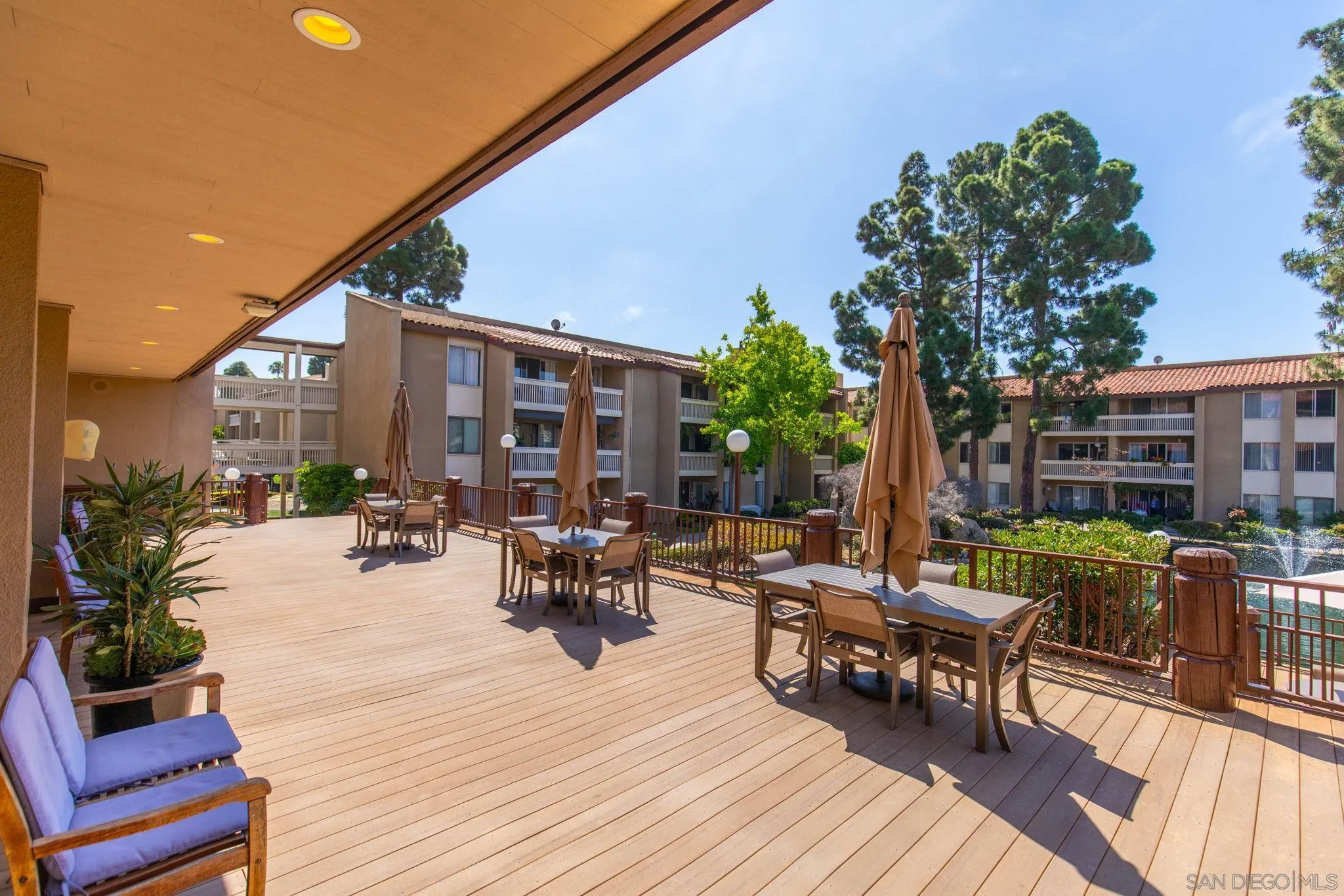 https://cdn.realtyfeed.com/cdn/127/260021109/f0cc675be16d5cd0d84f3ec56134d2ee.webp