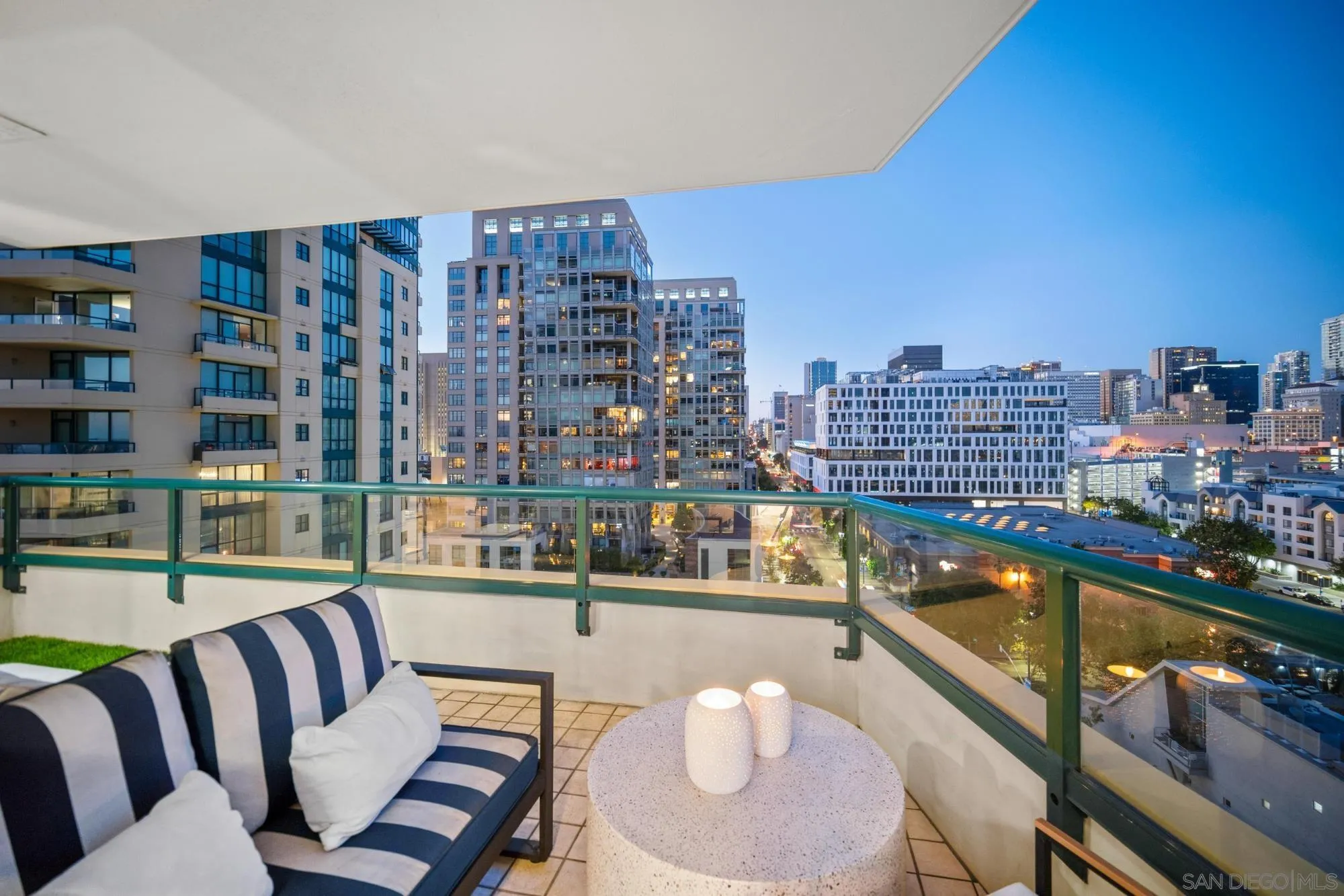 https://cdn.realtyfeed.com/cdn/127/260021112/236107f0cb1aac4d2cd6c7cc0807aefe.webp
